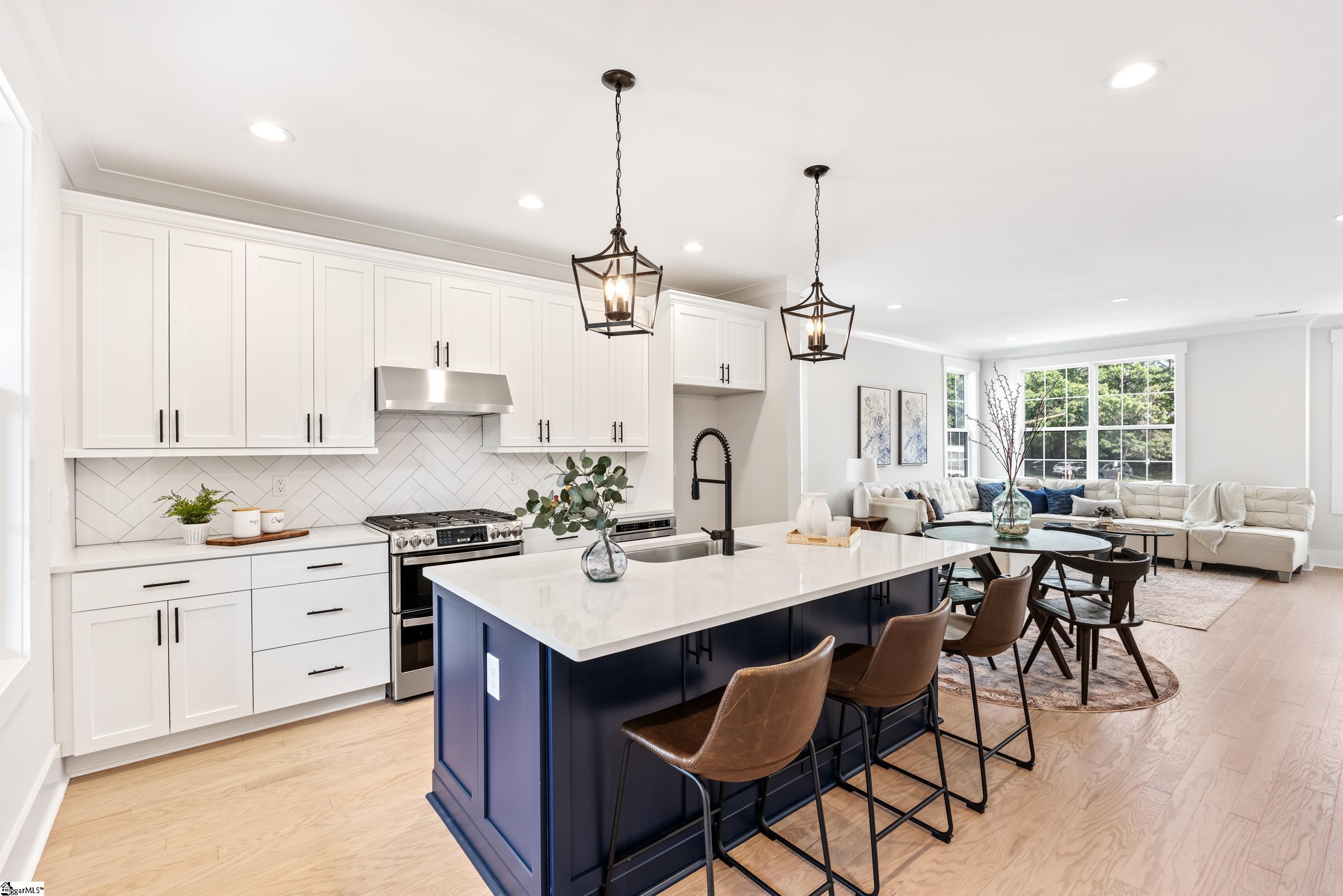 1305 Pendleton Street Unit 12