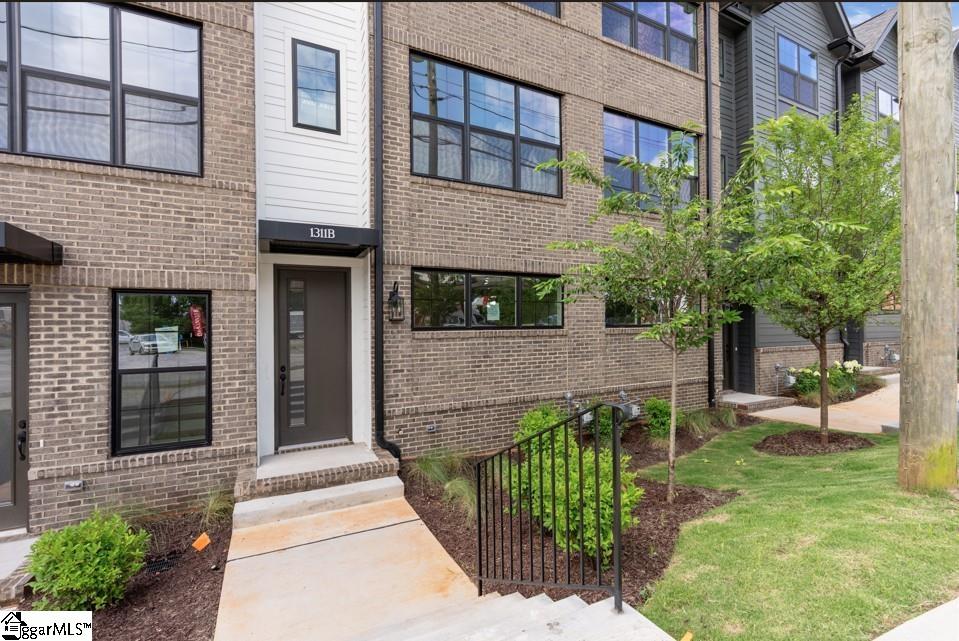 1305 Pendleton Street Unit 14