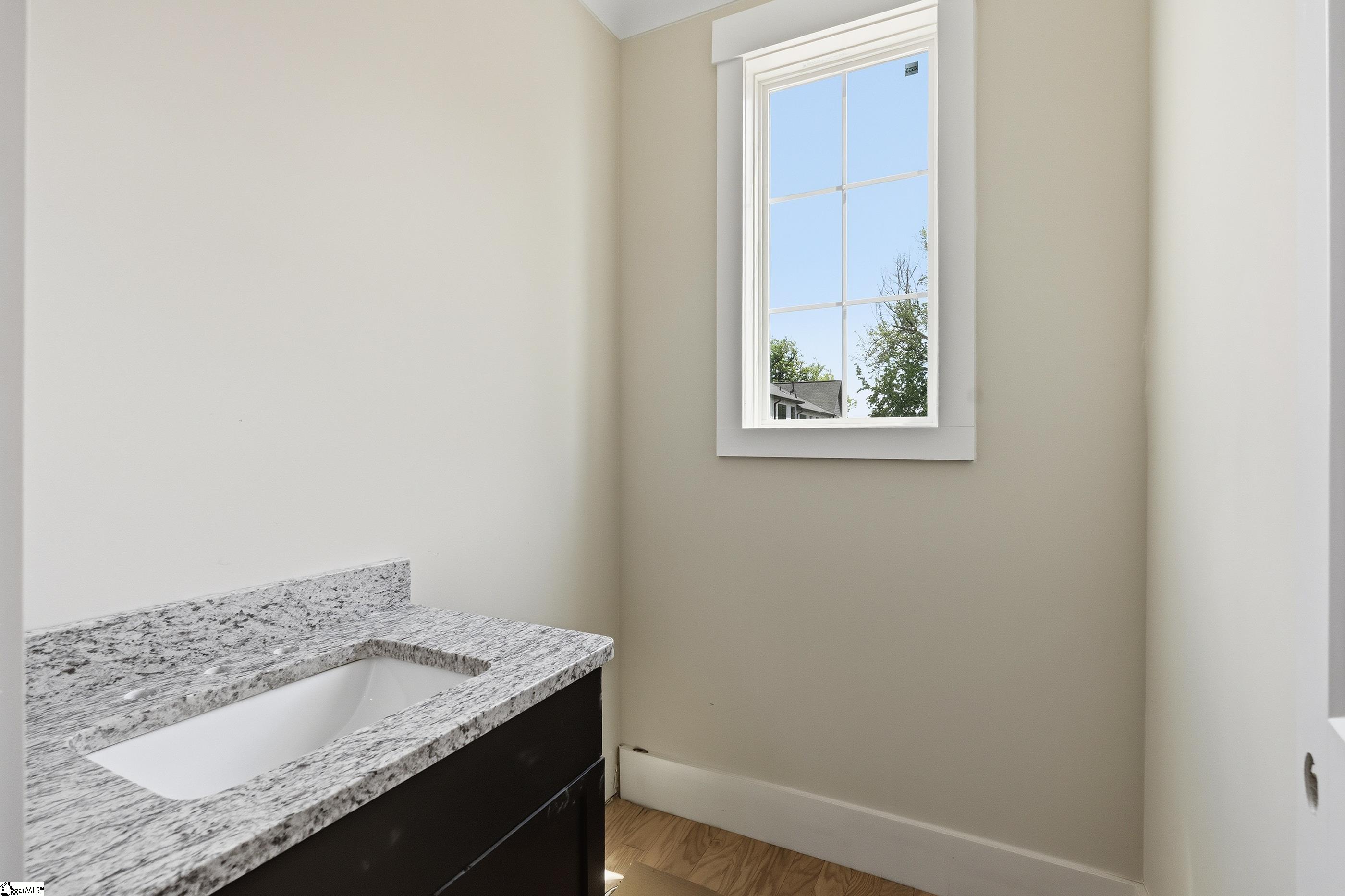 1305 Pendleton Street Unit 14