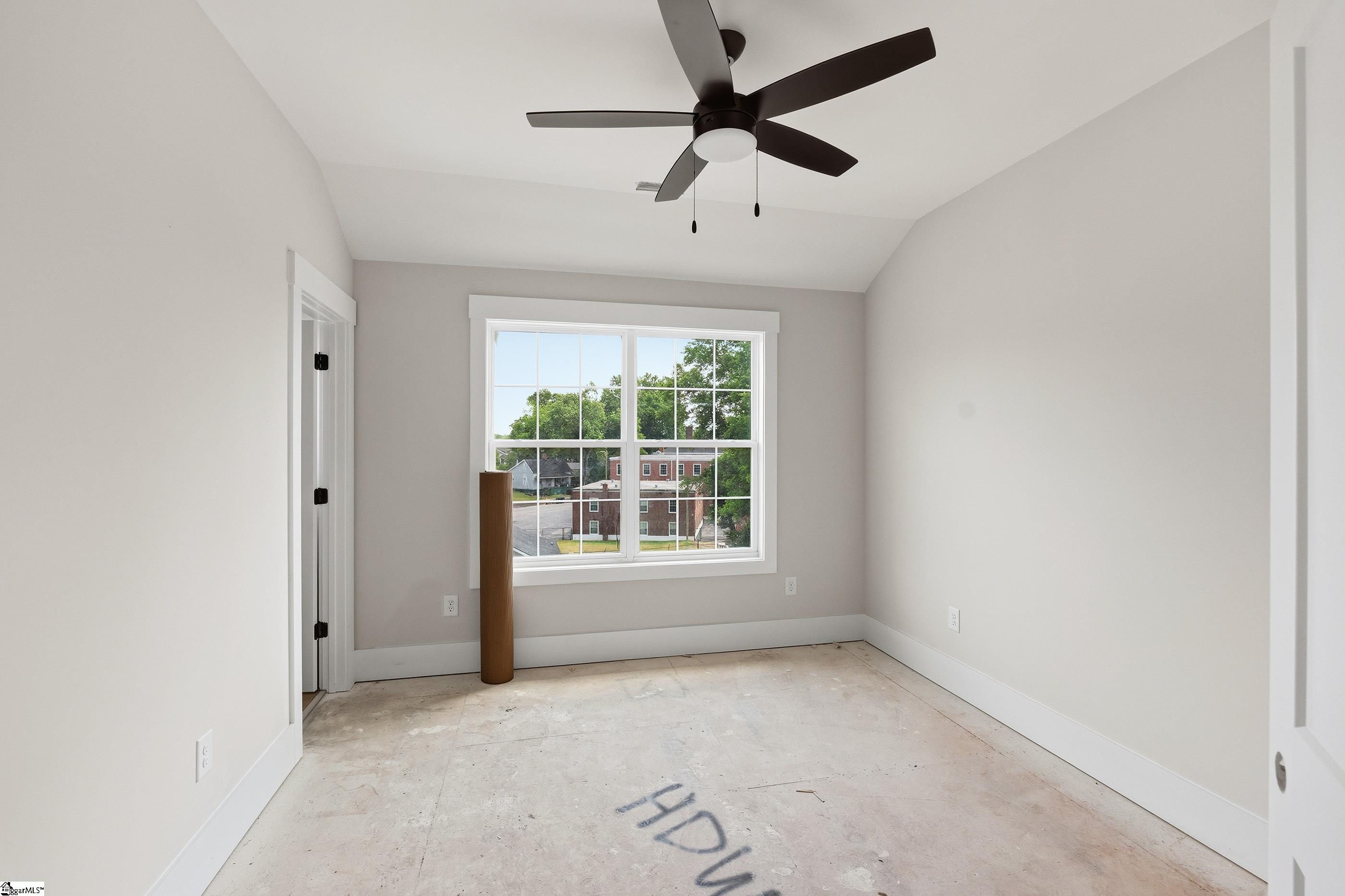 1305 Pendleton Street Unit 18