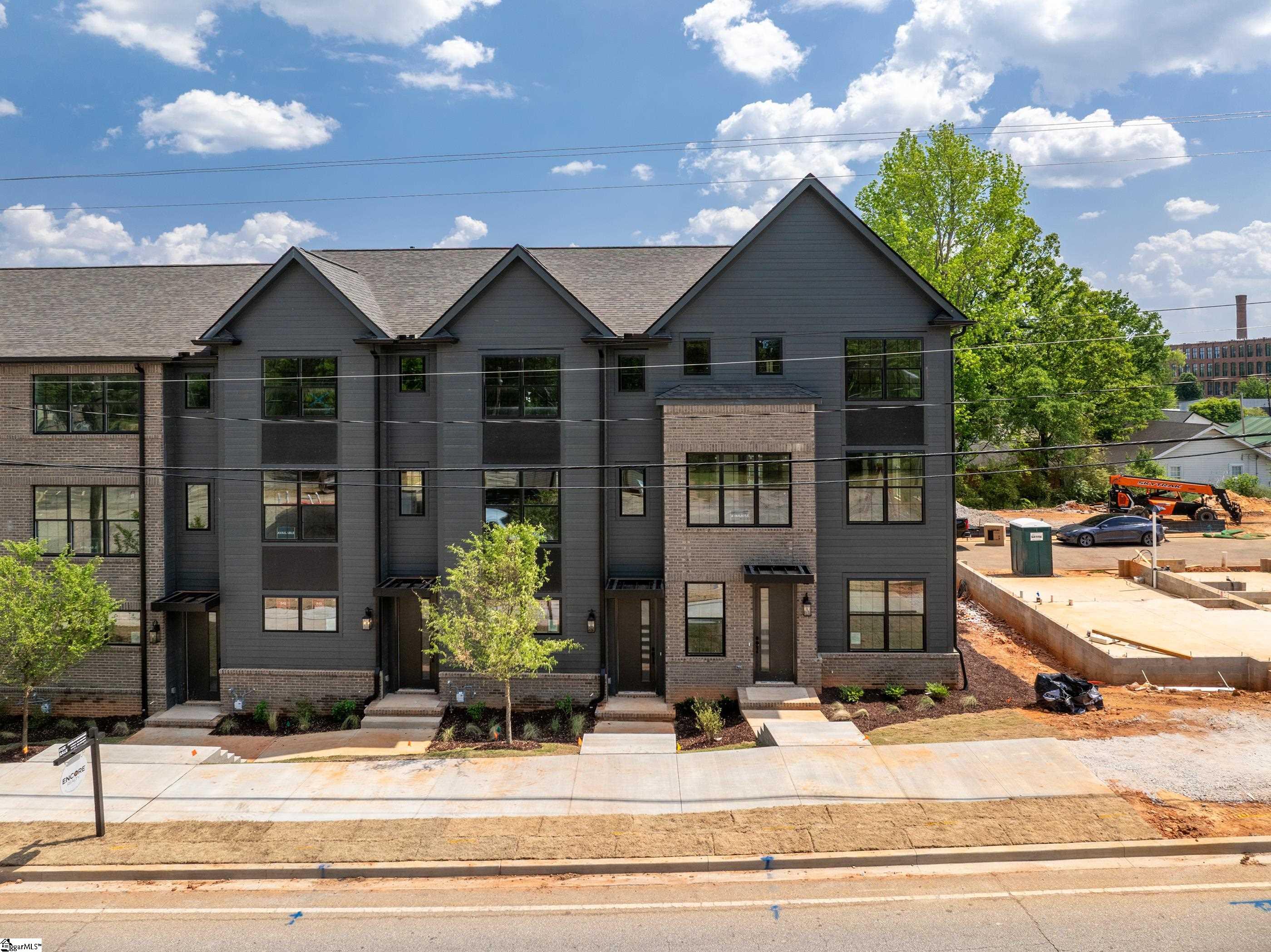 1305 Pendleton Street Unit 18