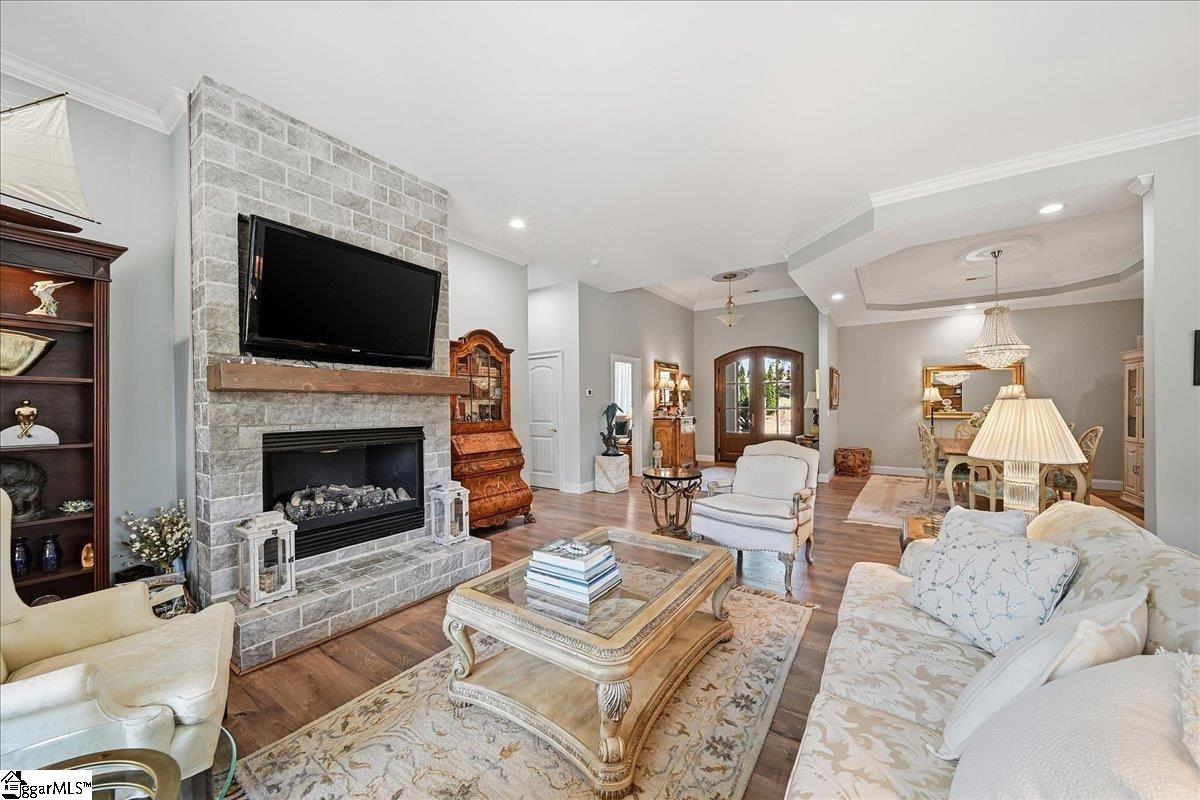 5 French Country Place