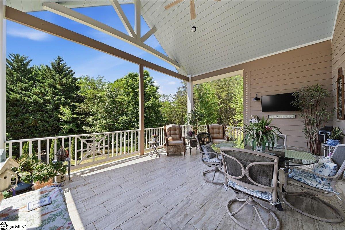 5 French Country Place