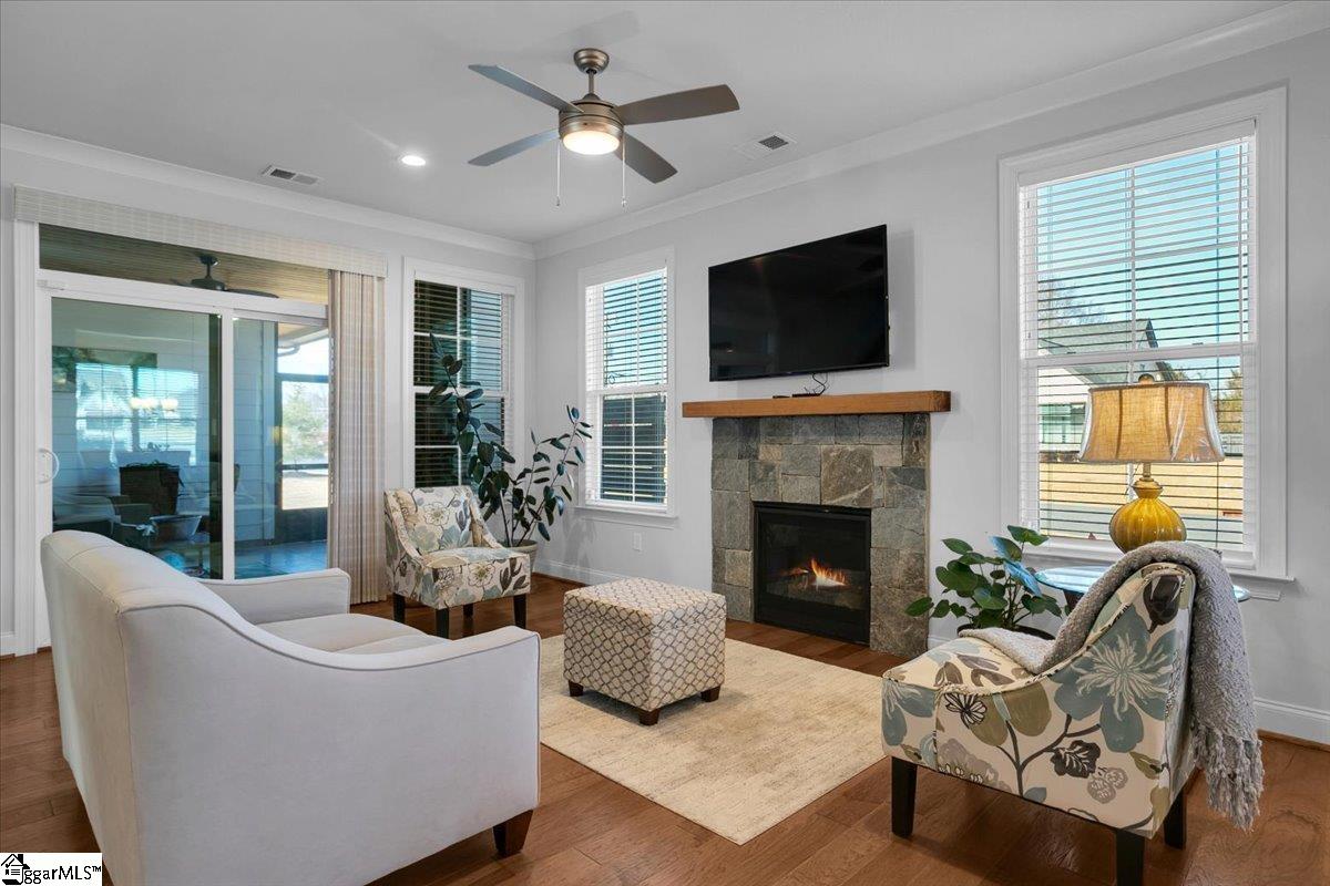 2 Winding Rock Road