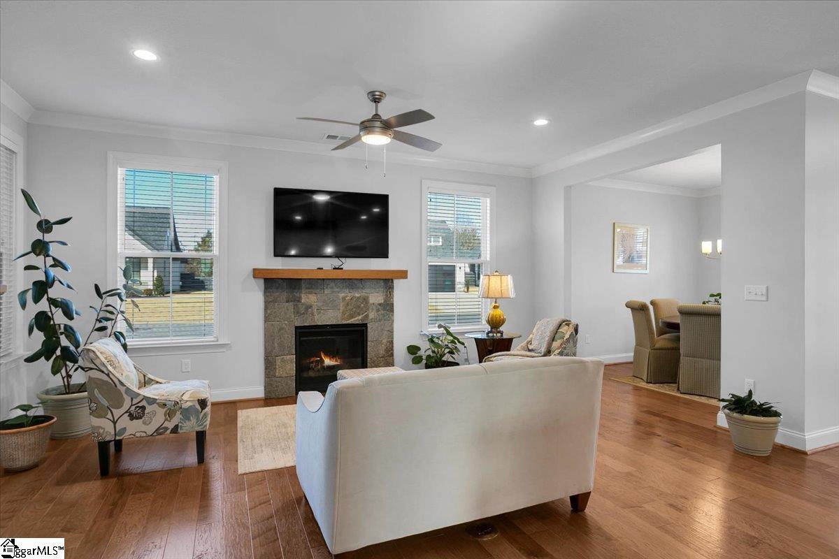 2 Winding Rock Road
