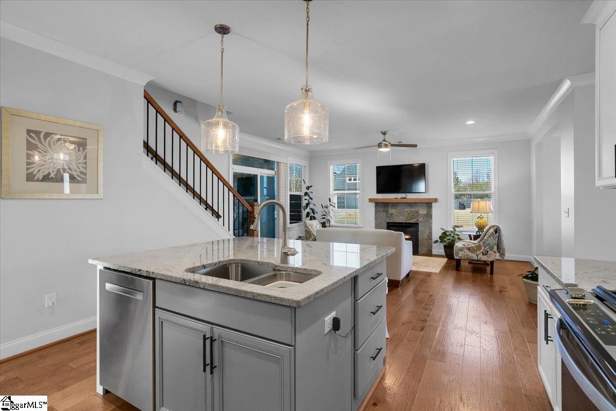 2 Winding Rock Road