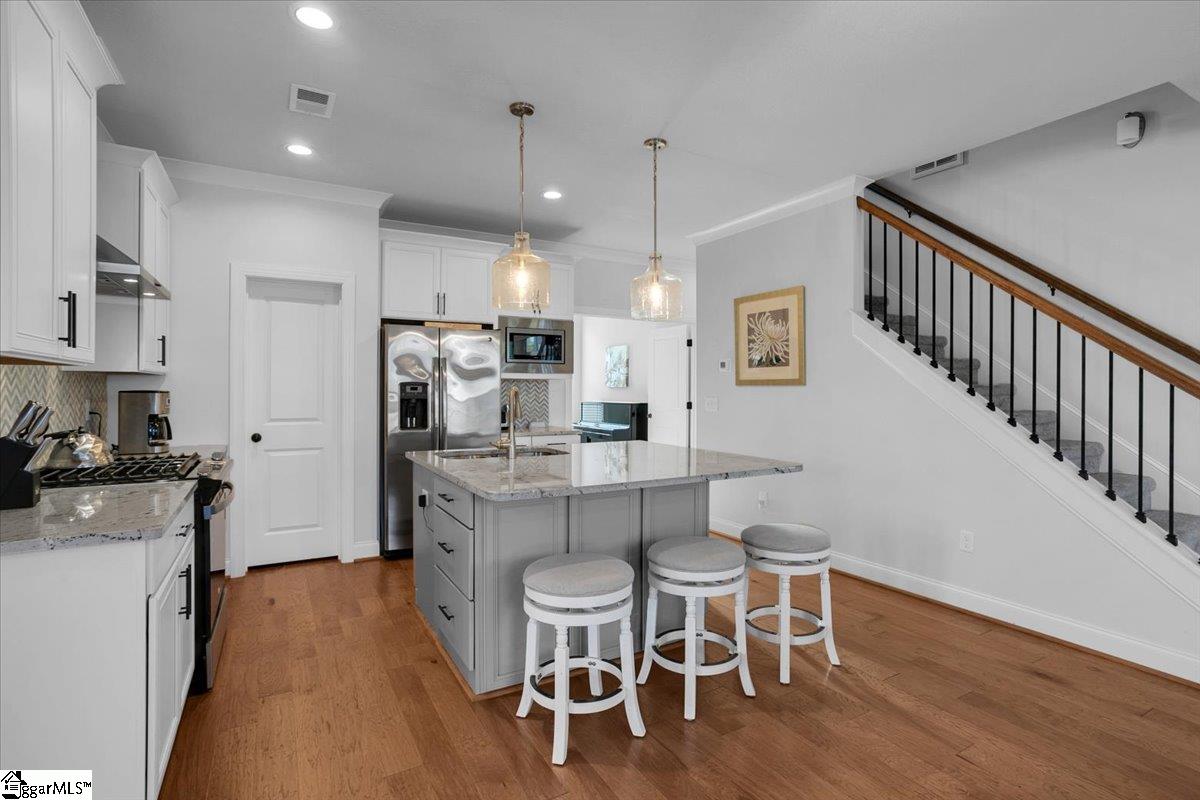 2 Winding Rock Road