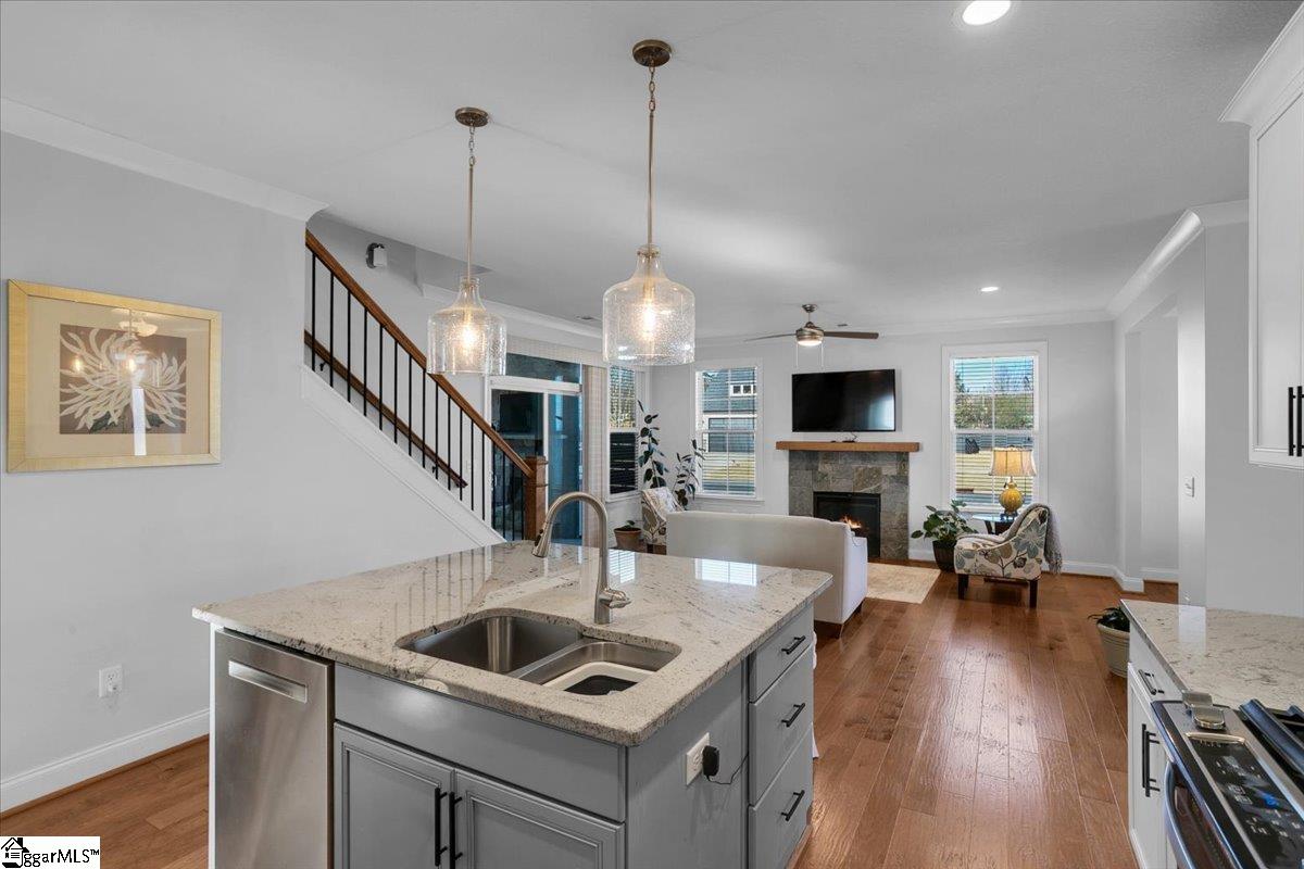 2 Winding Rock Road