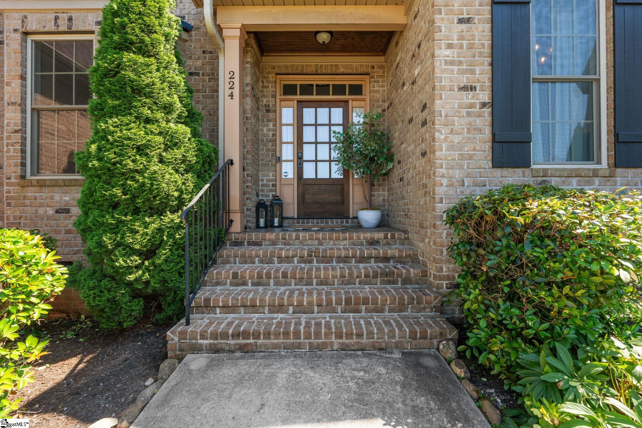 224 Bent Hook Way