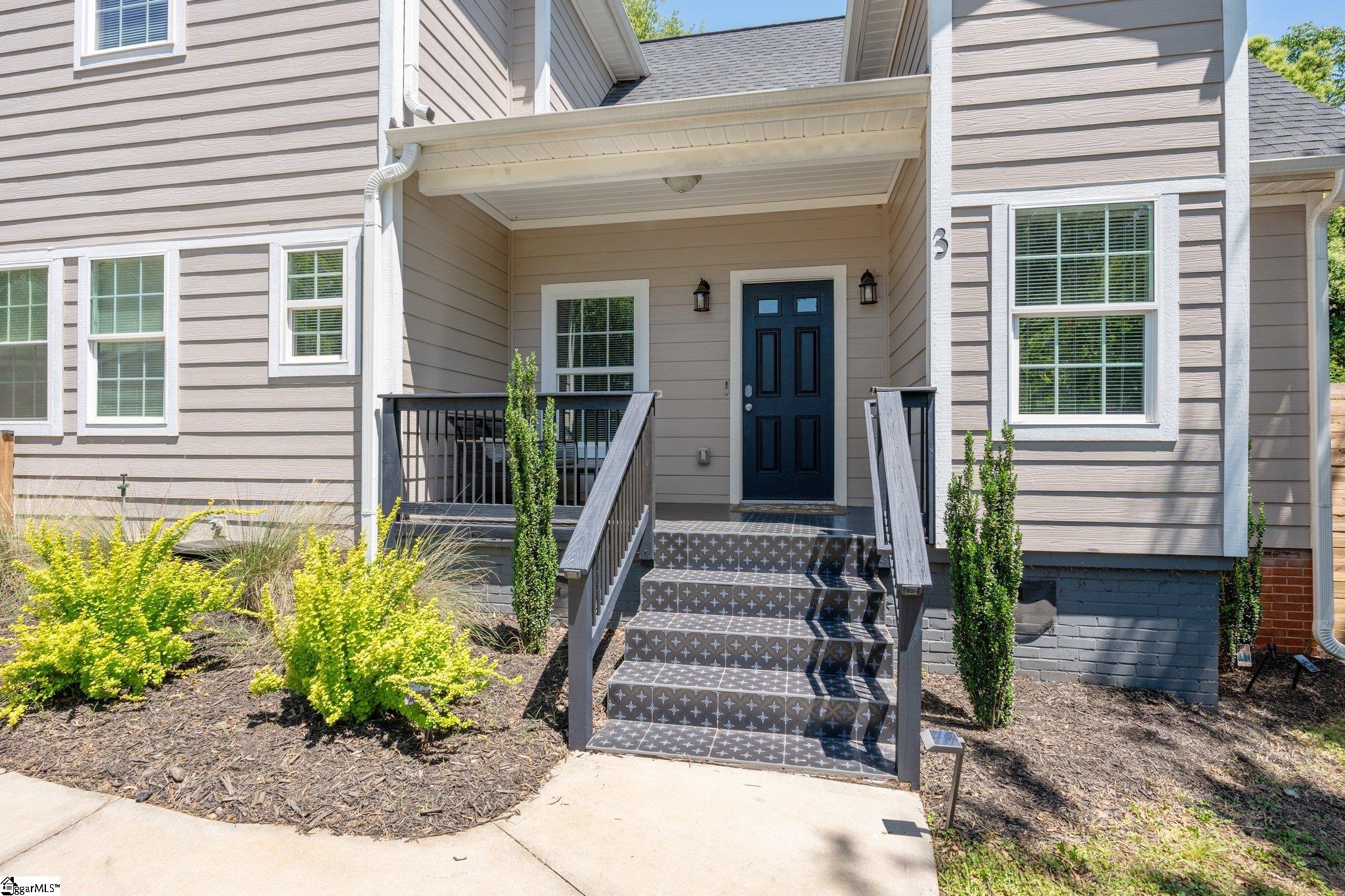 3 Deering Street