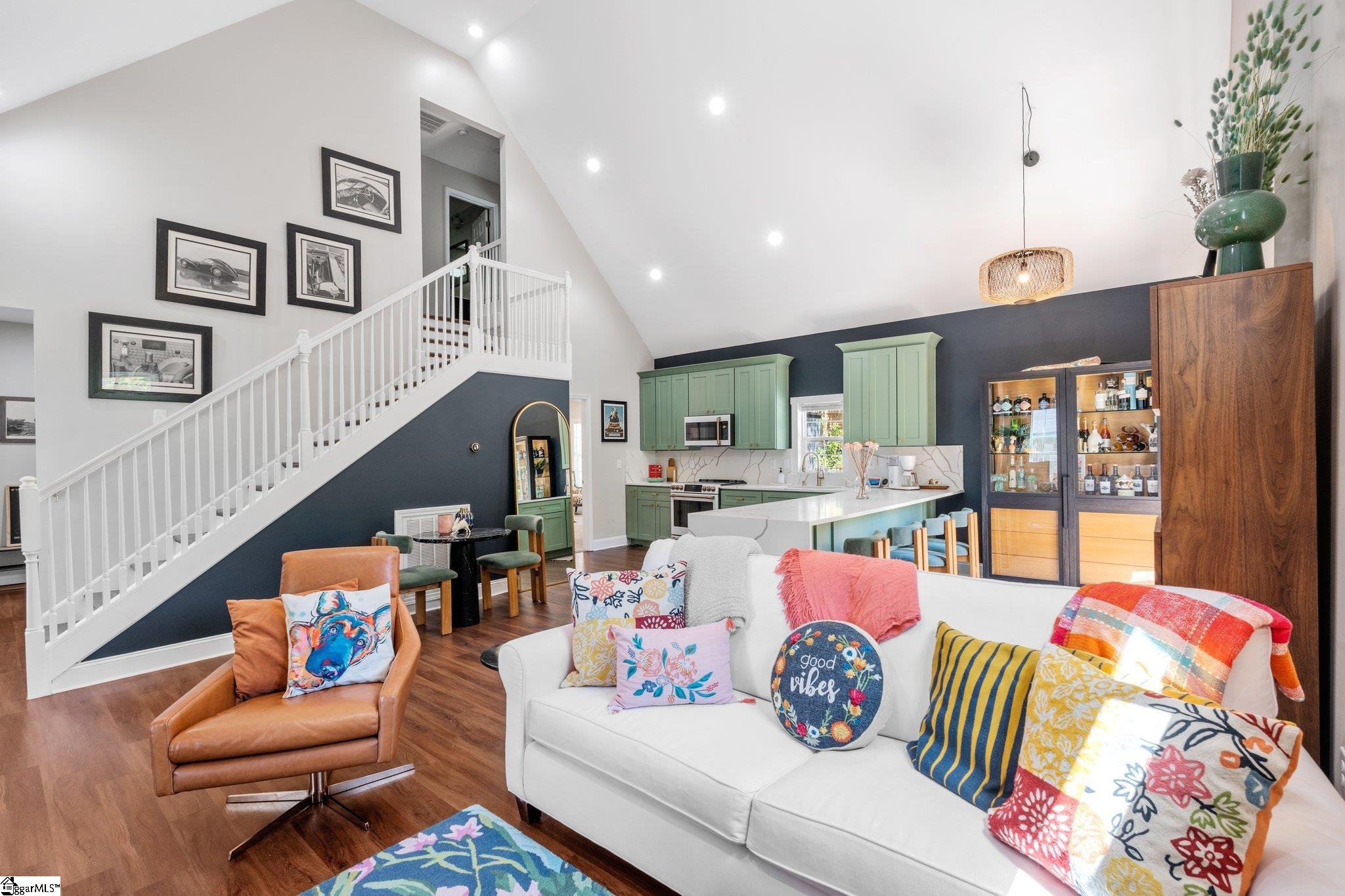 3 Deering Street