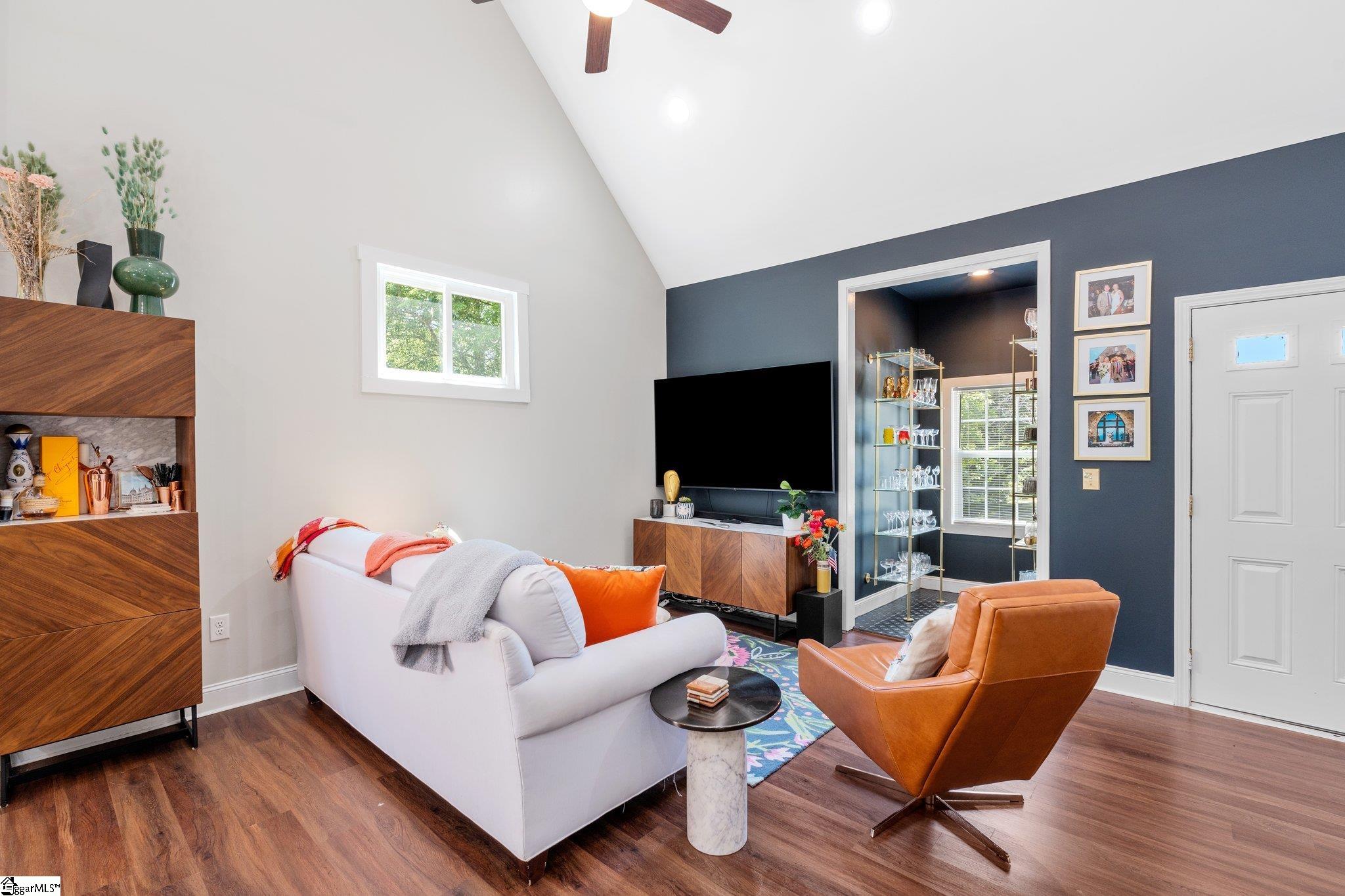 3 Deering Street