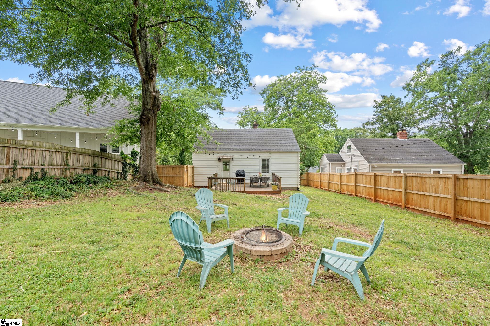 14 Paris View Drive