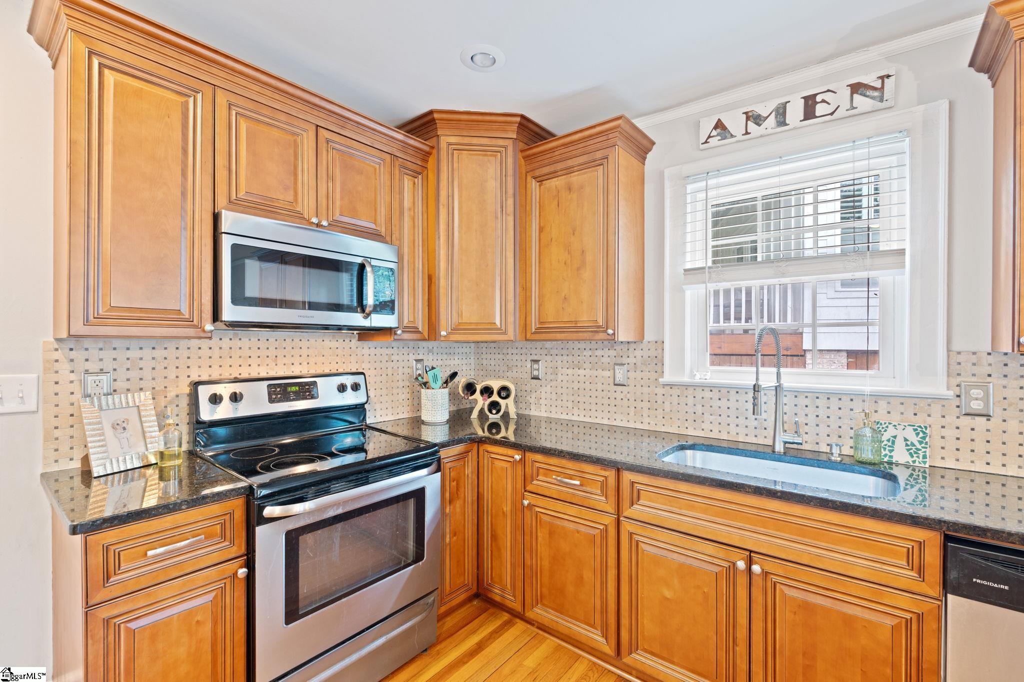 14 Paris View Drive