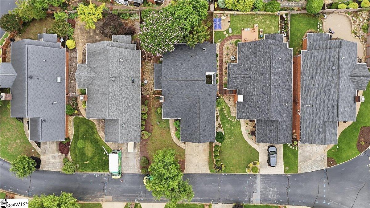 6 Greenview Drive