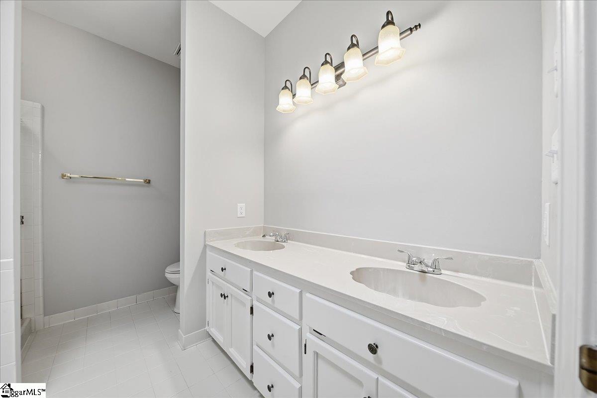 6 Greenview Drive