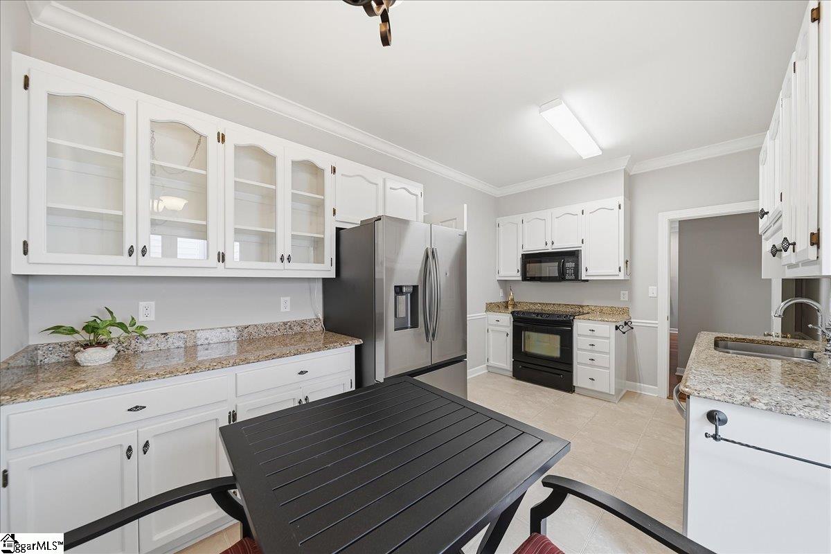 6 Greenview Drive