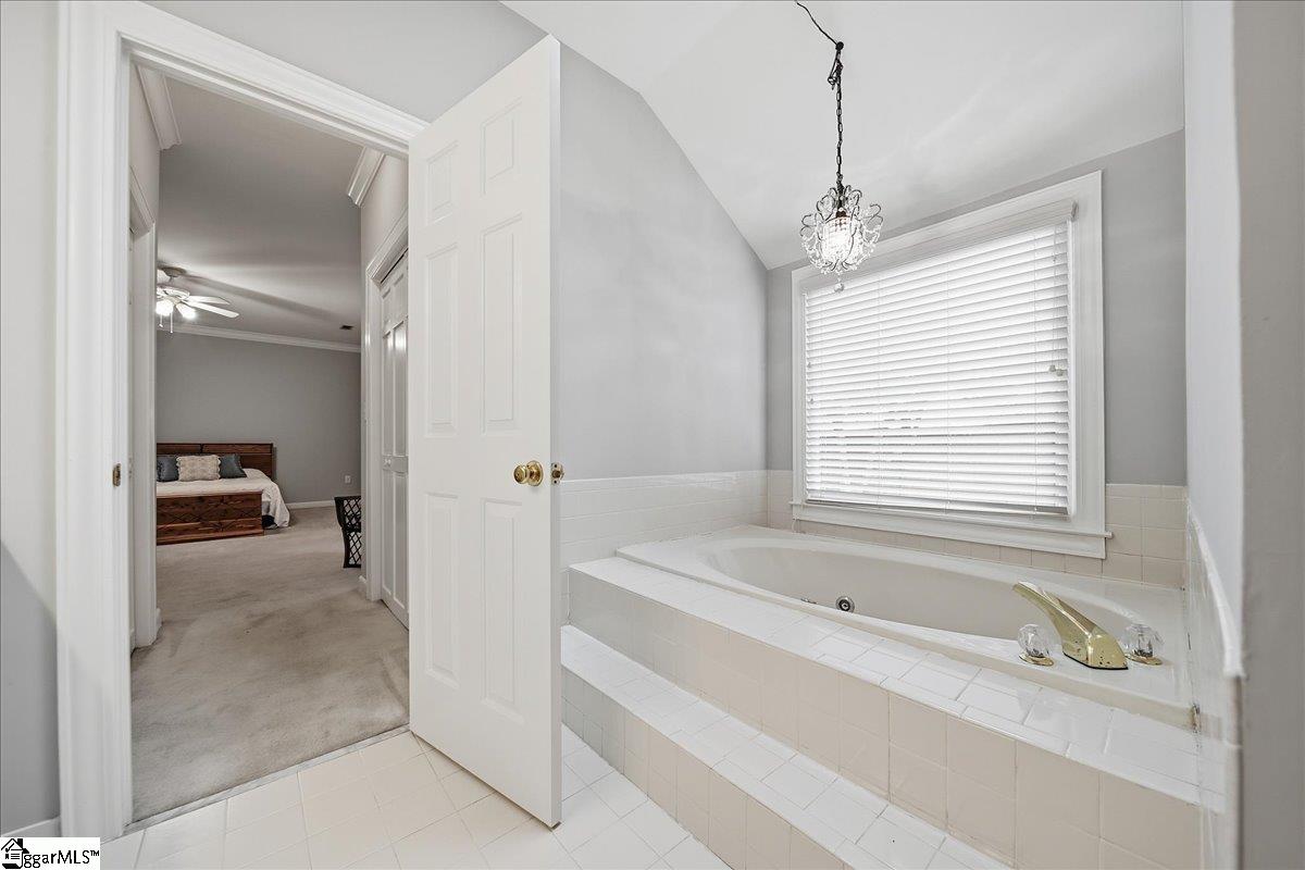 6 Greenview Drive