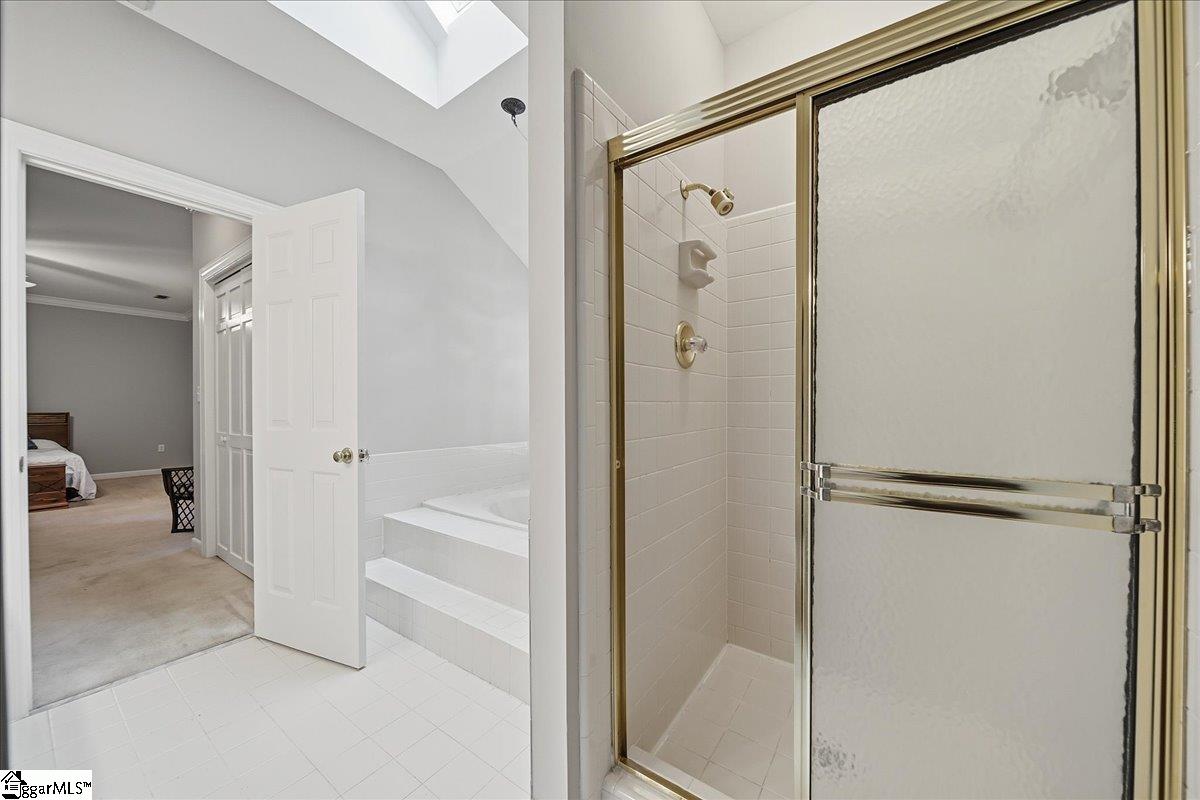 6 Greenview Drive