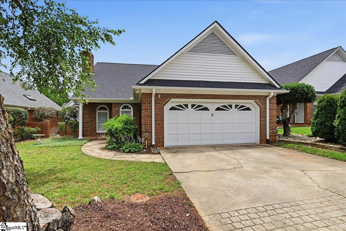 6 Greenview Drive