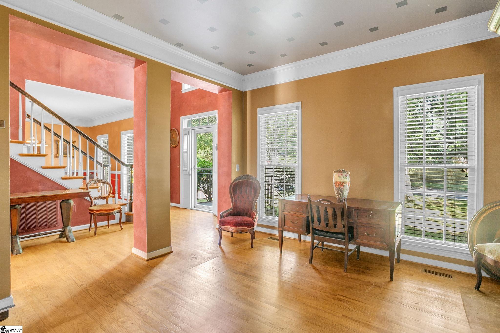 211 W Hypericum Lane