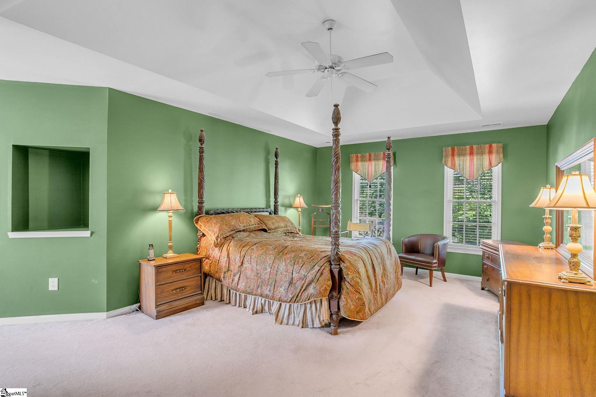 211 W Hypericum Lane