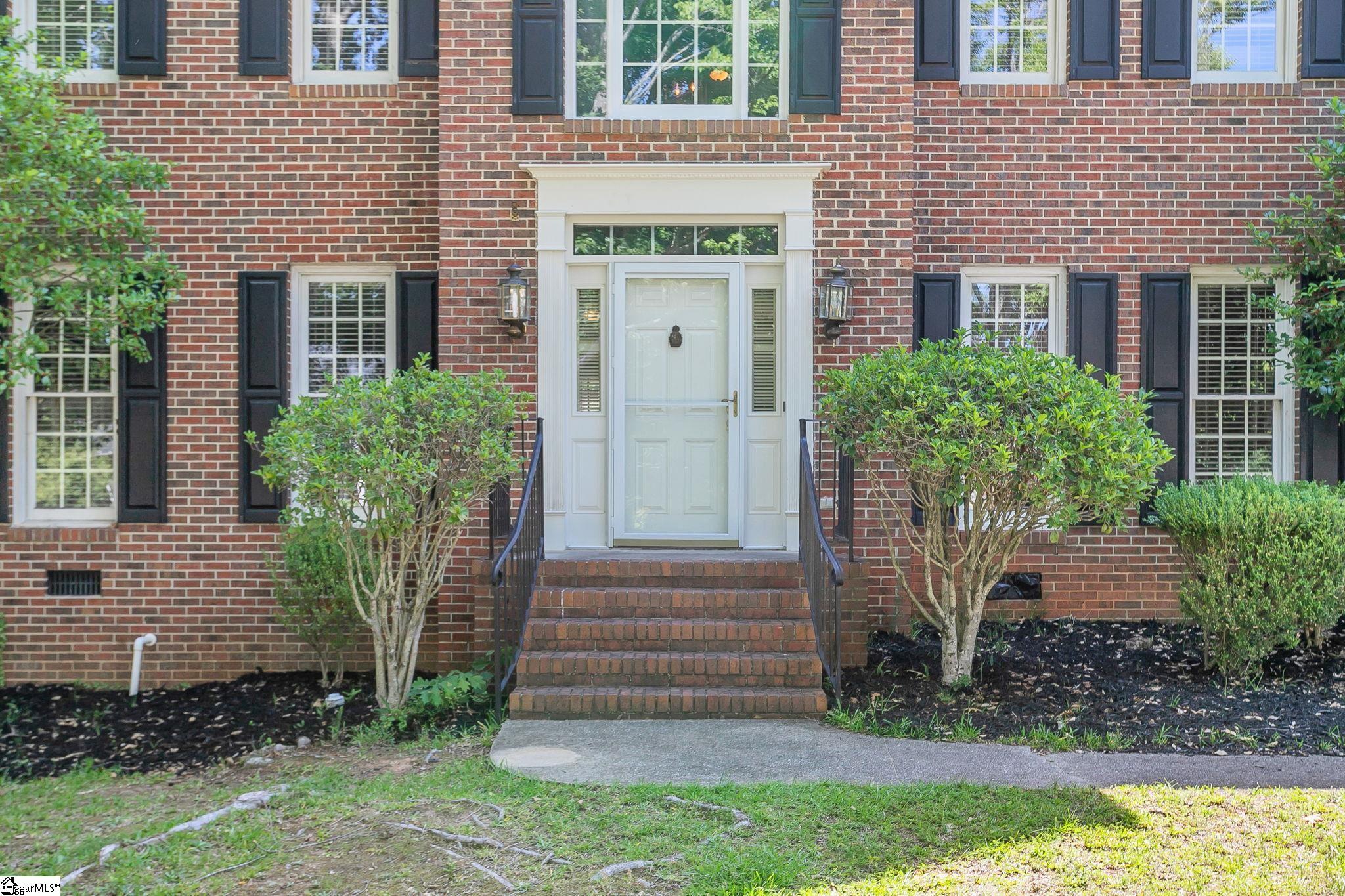 211 W Hypericum Lane
