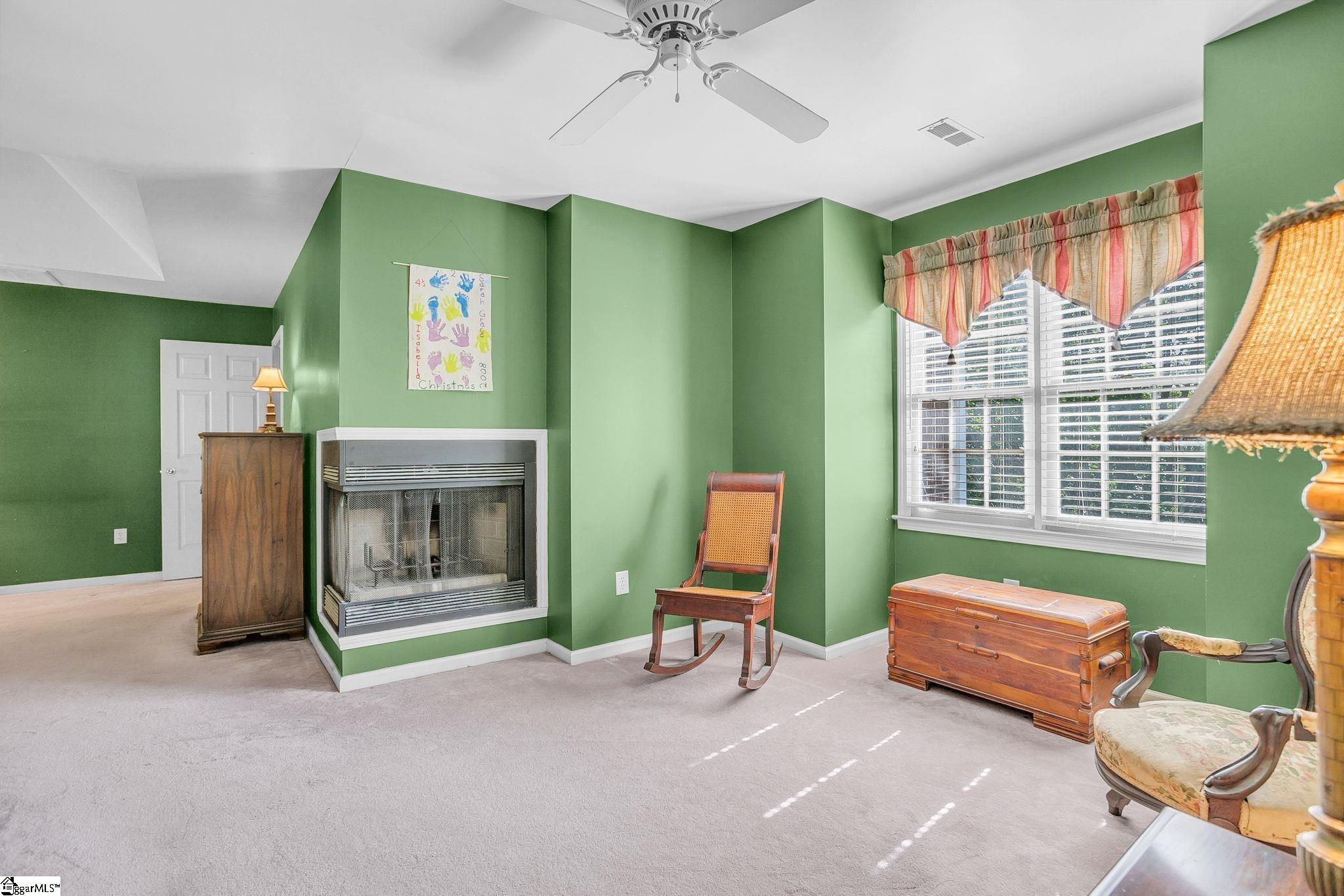 211 W Hypericum Lane