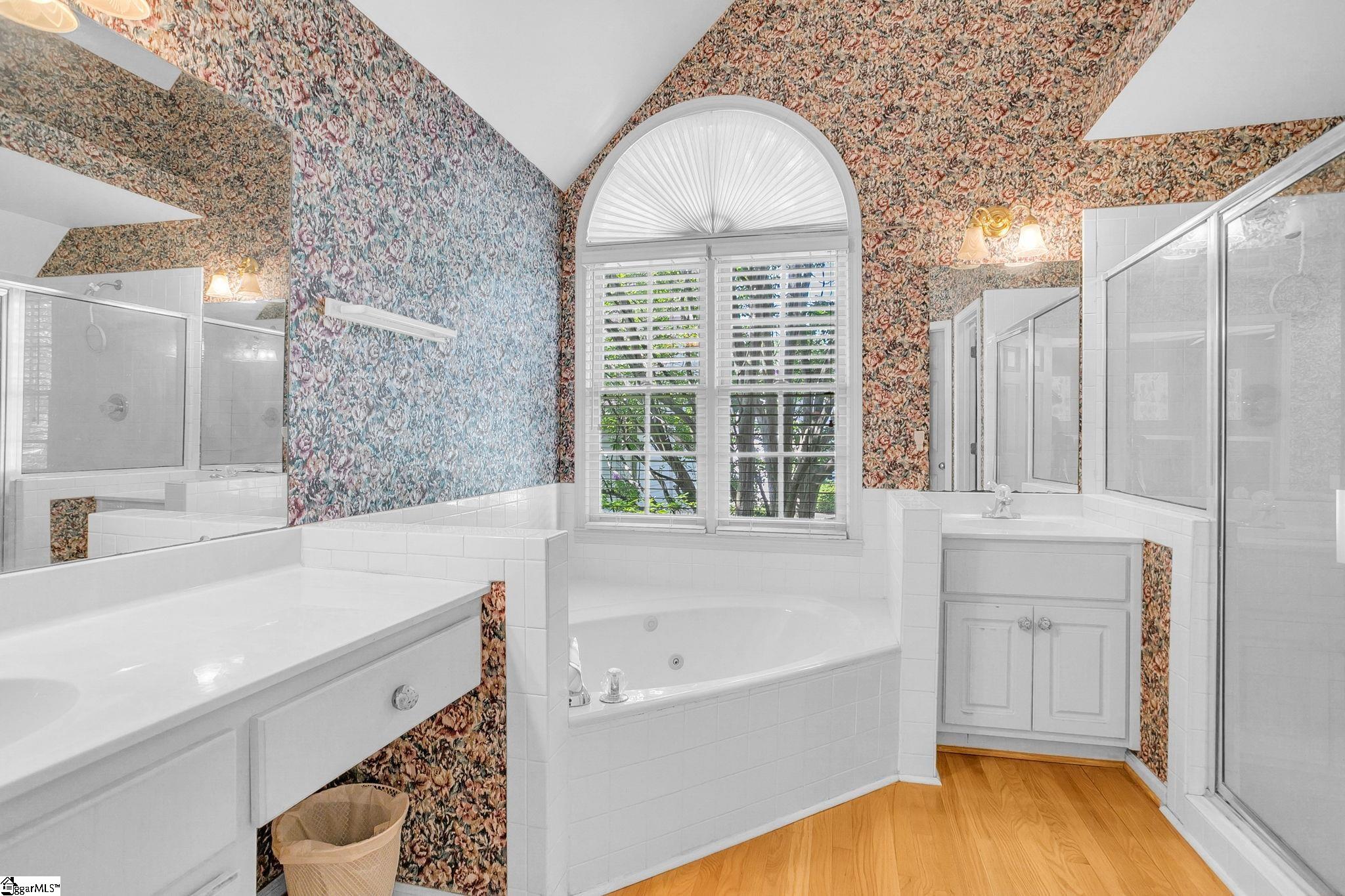 211 W Hypericum Lane