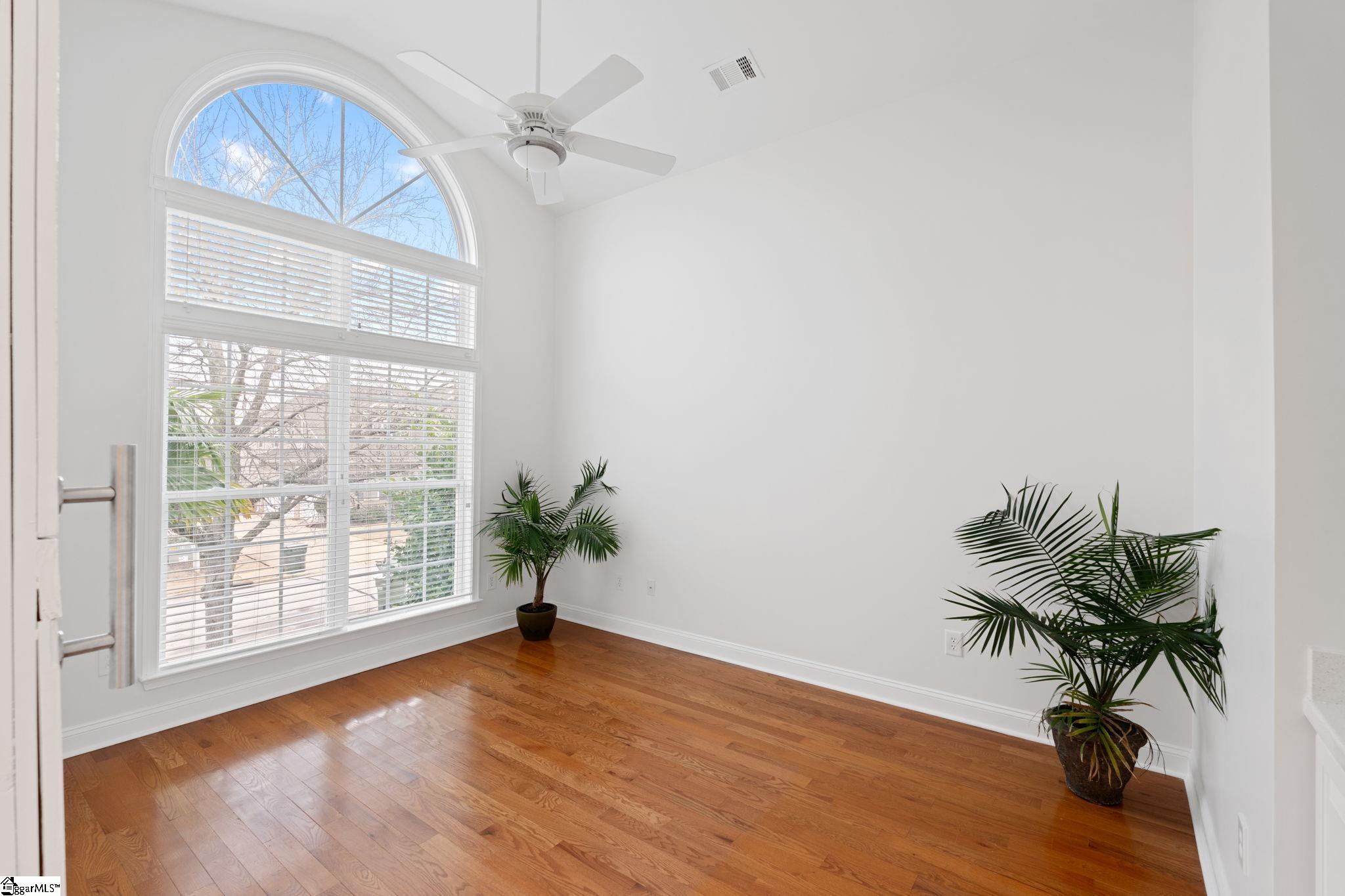 207 Traymore Way