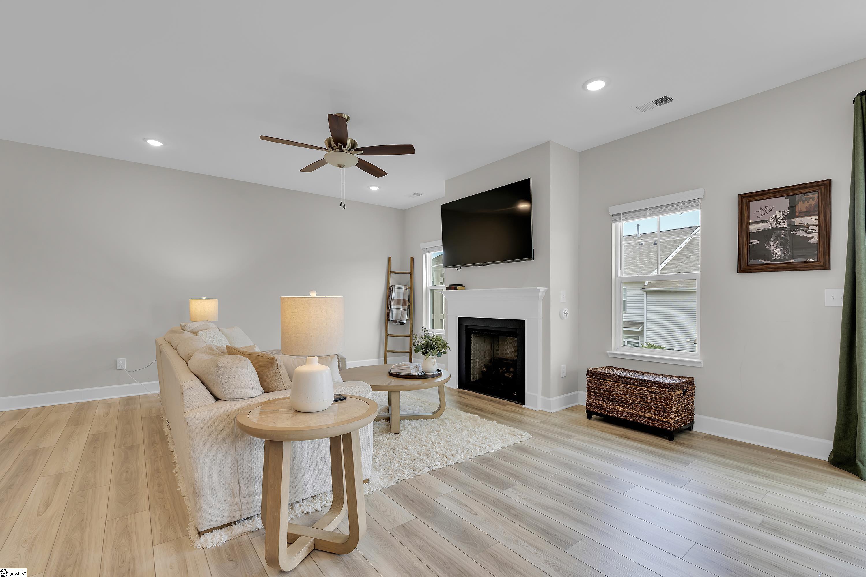 311 Hollenbeck Place
