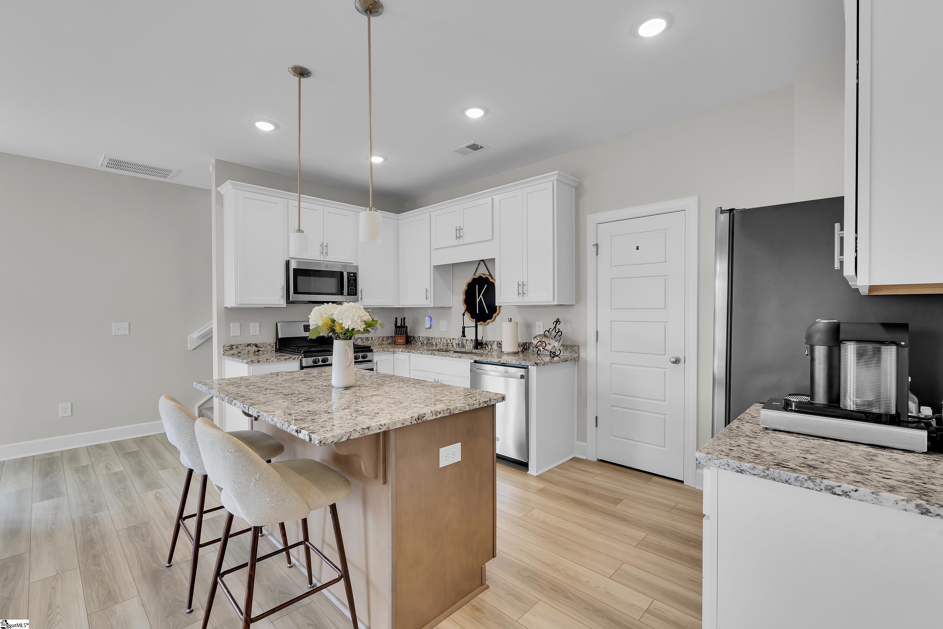 311 Hollenbeck Place