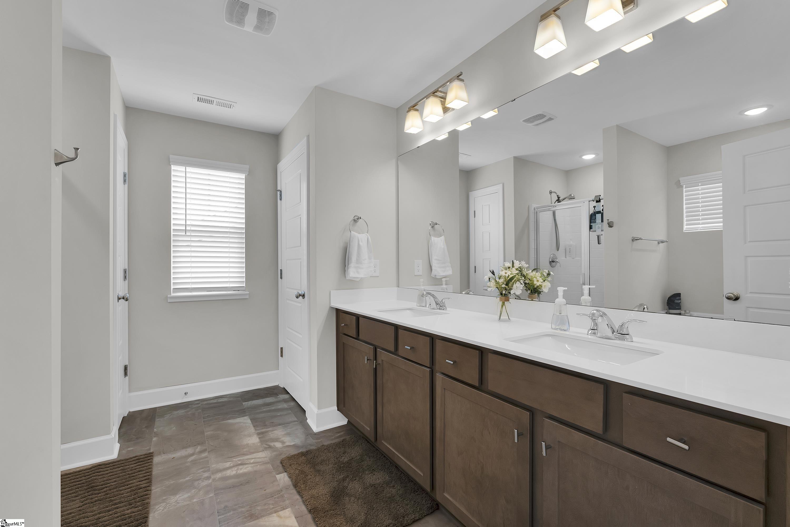 311 Hollenbeck Place