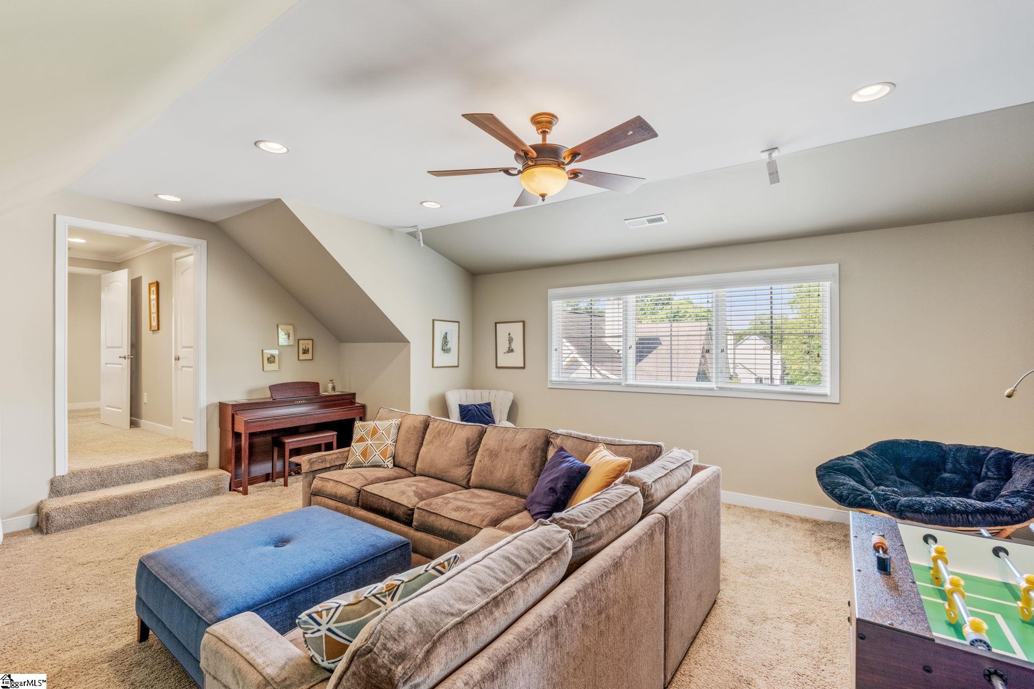 108 Mount Vista Avenue
