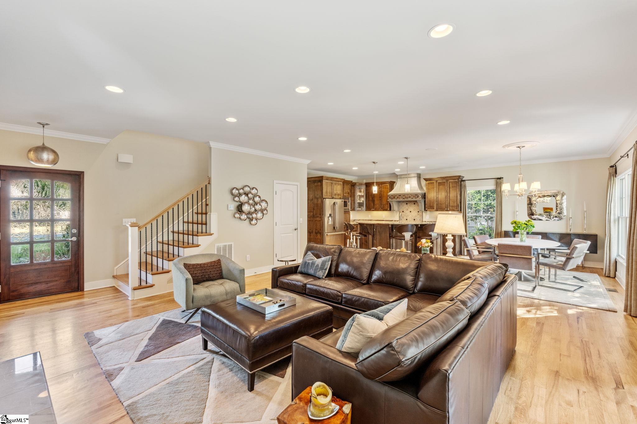 108 Mount Vista Avenue