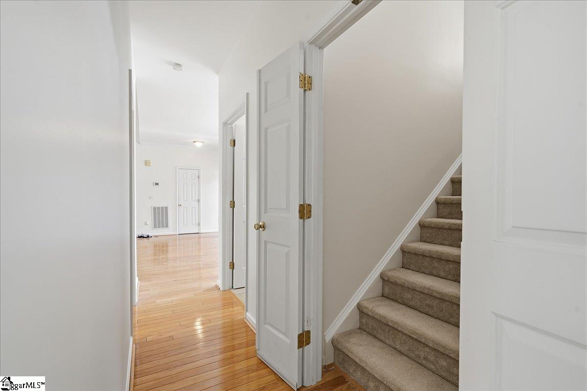 407 Roberts Road