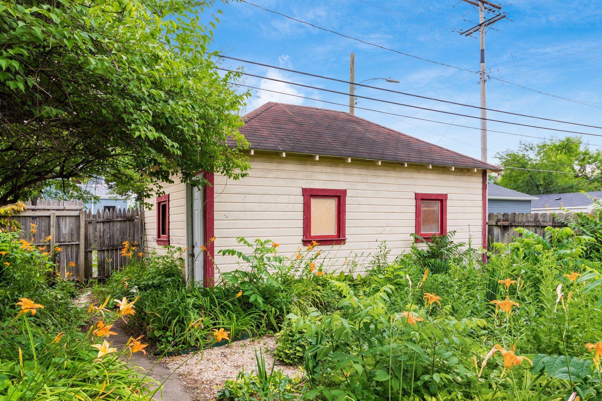 803 Gilbert Street