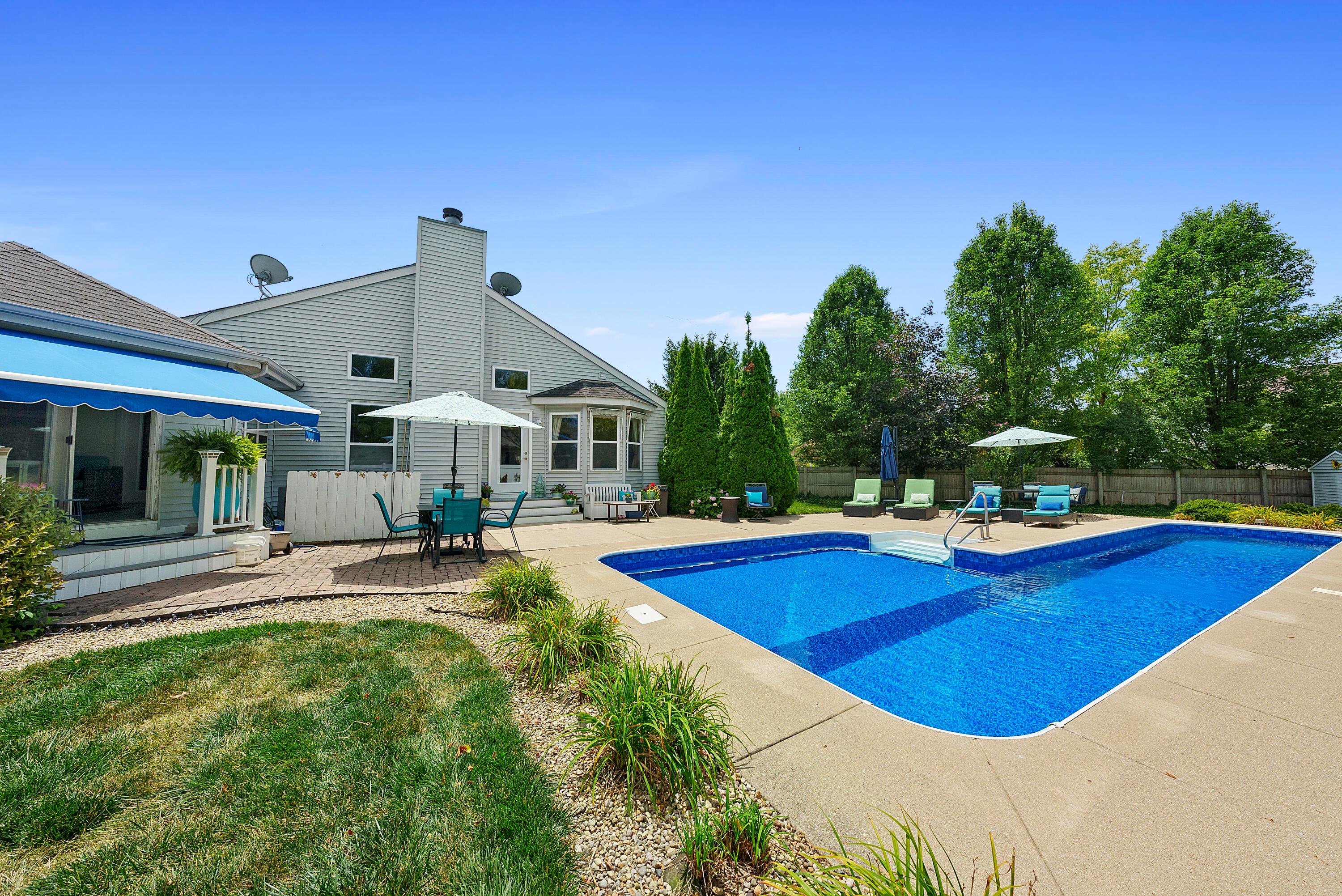 2400 Shelby Lane