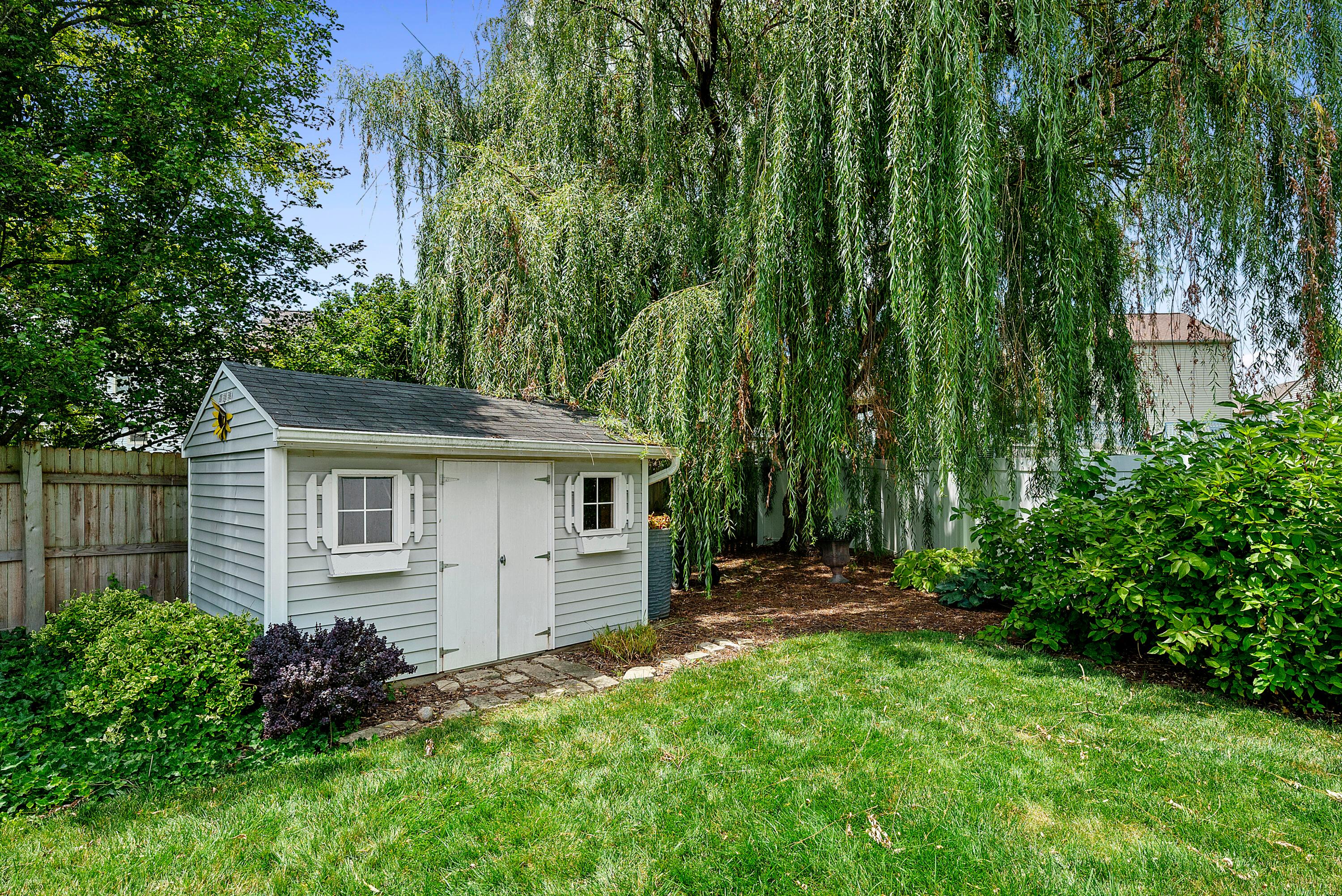 2400 Shelby Lane