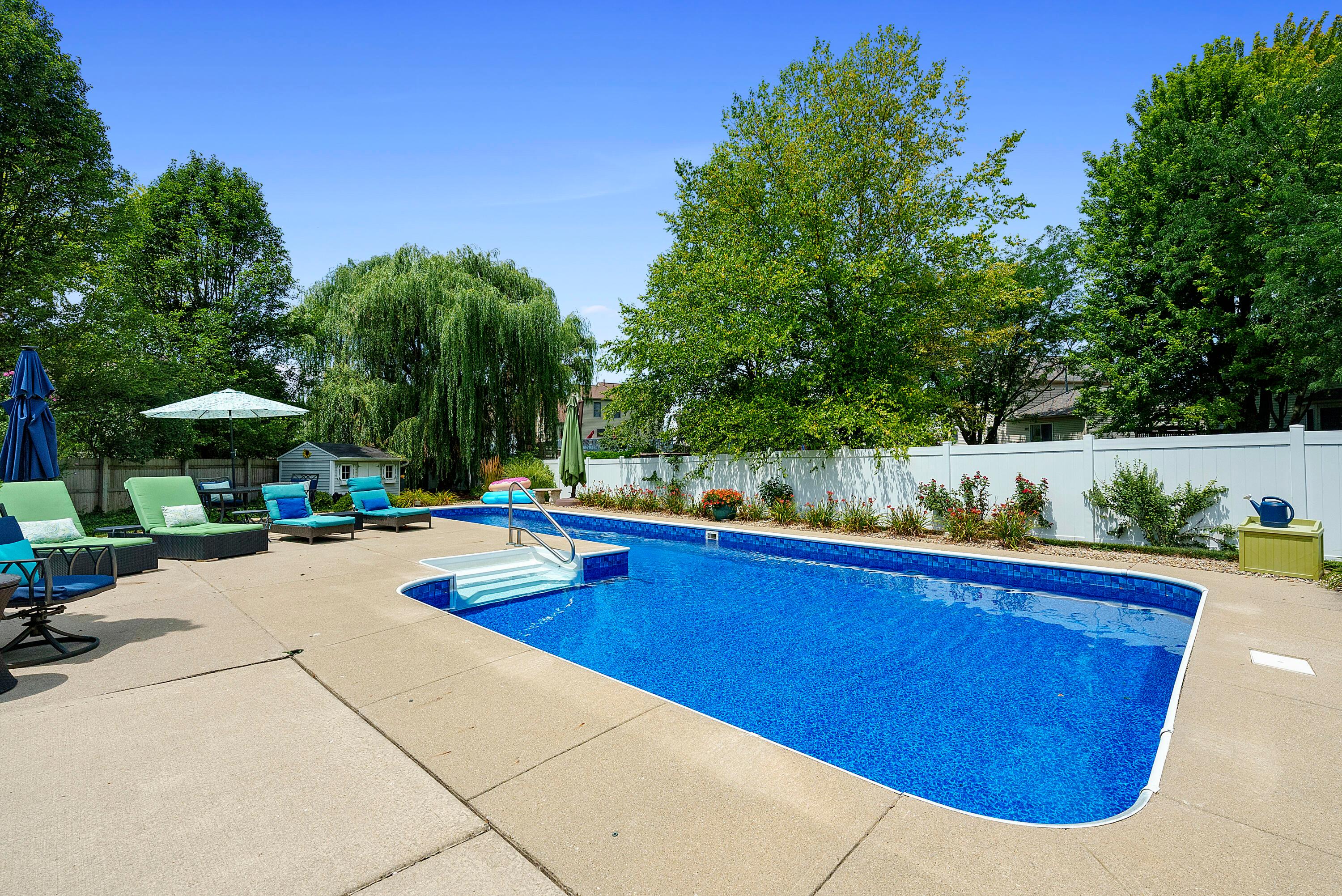 2400 Shelby Lane