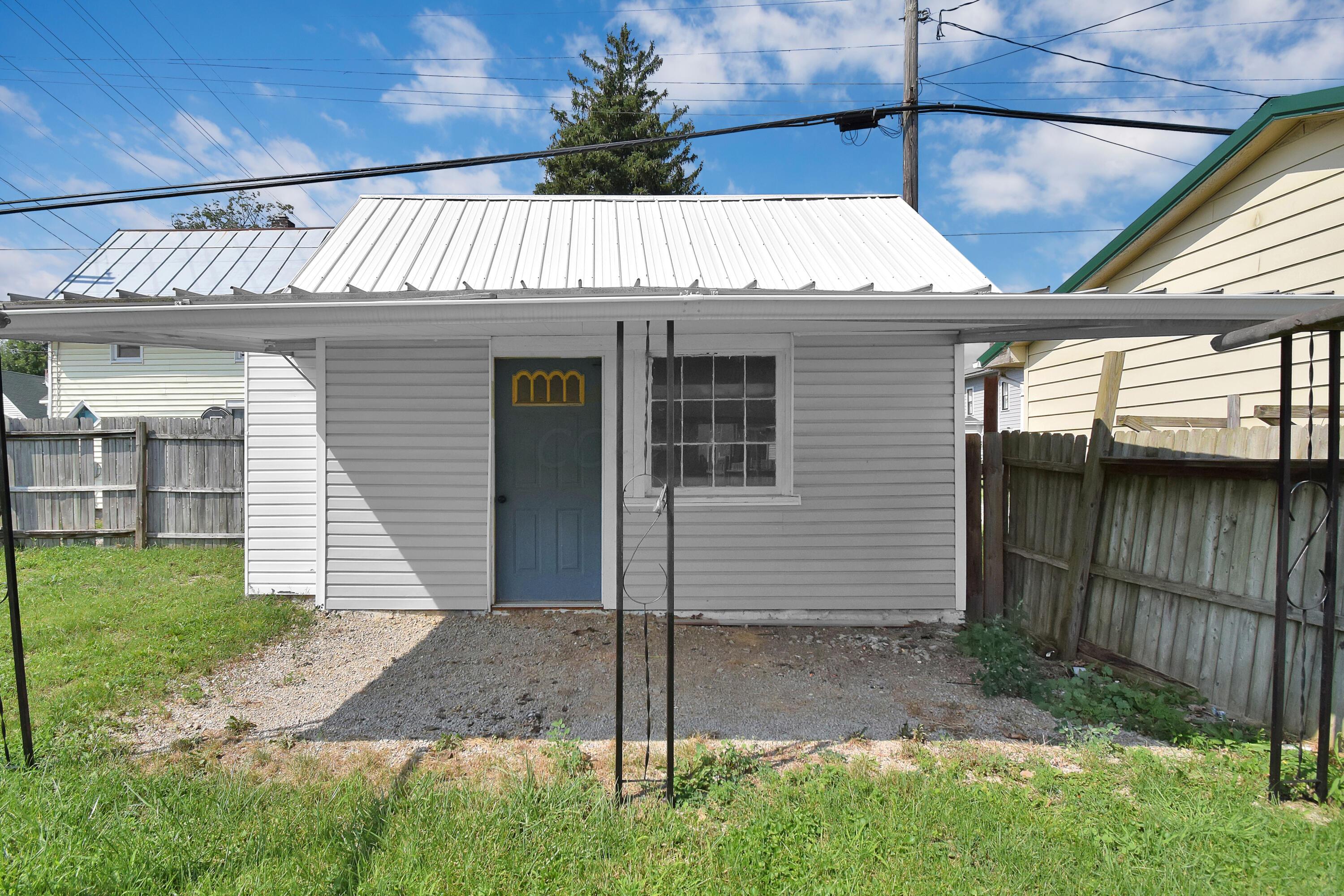 909 W Vine Street
