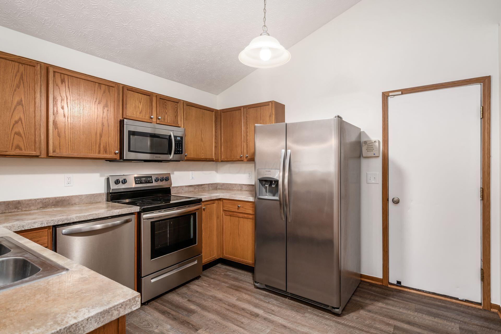 1370 Hepatica Street, 37