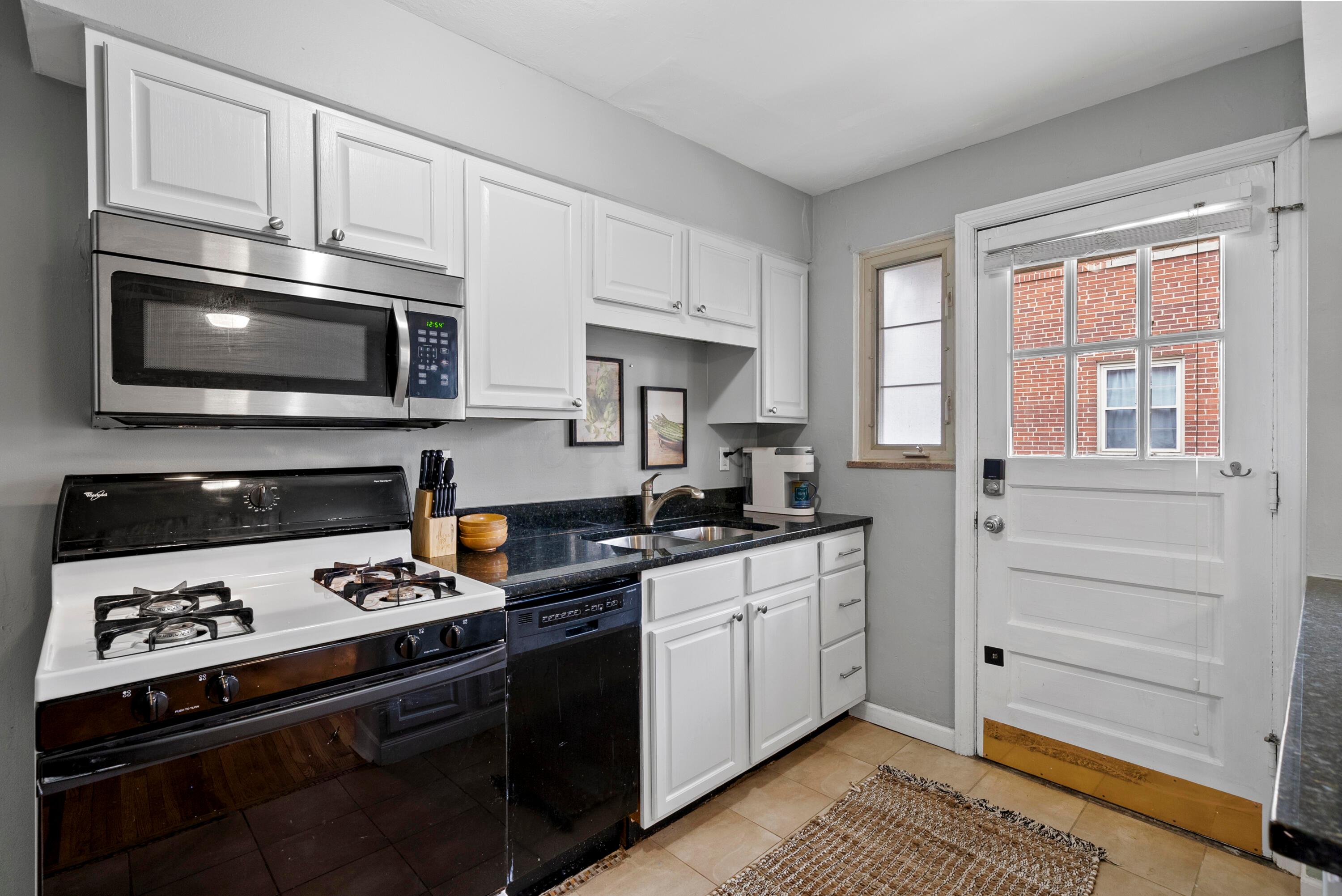 1856 Northwest Boulevard, 29E