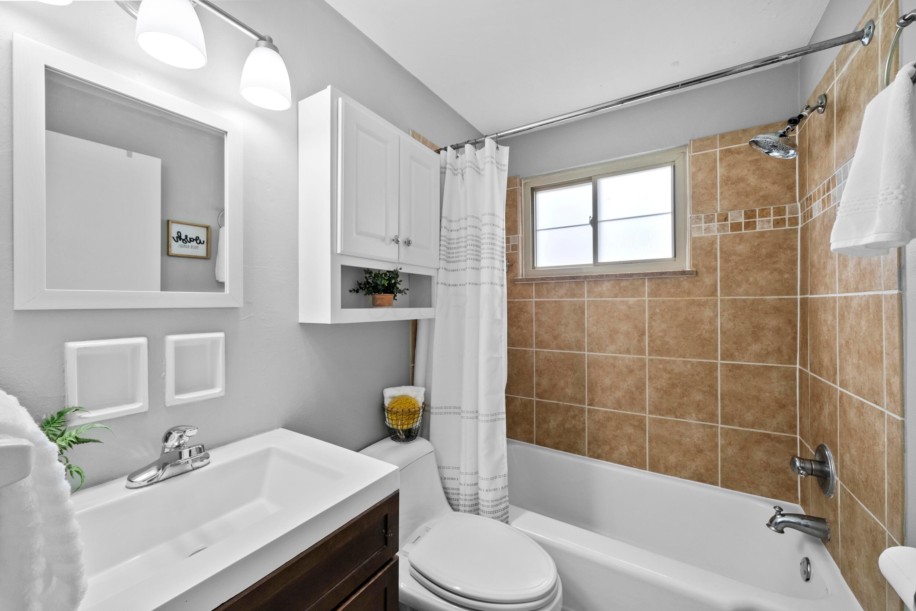 1856 Northwest Boulevard, 29E