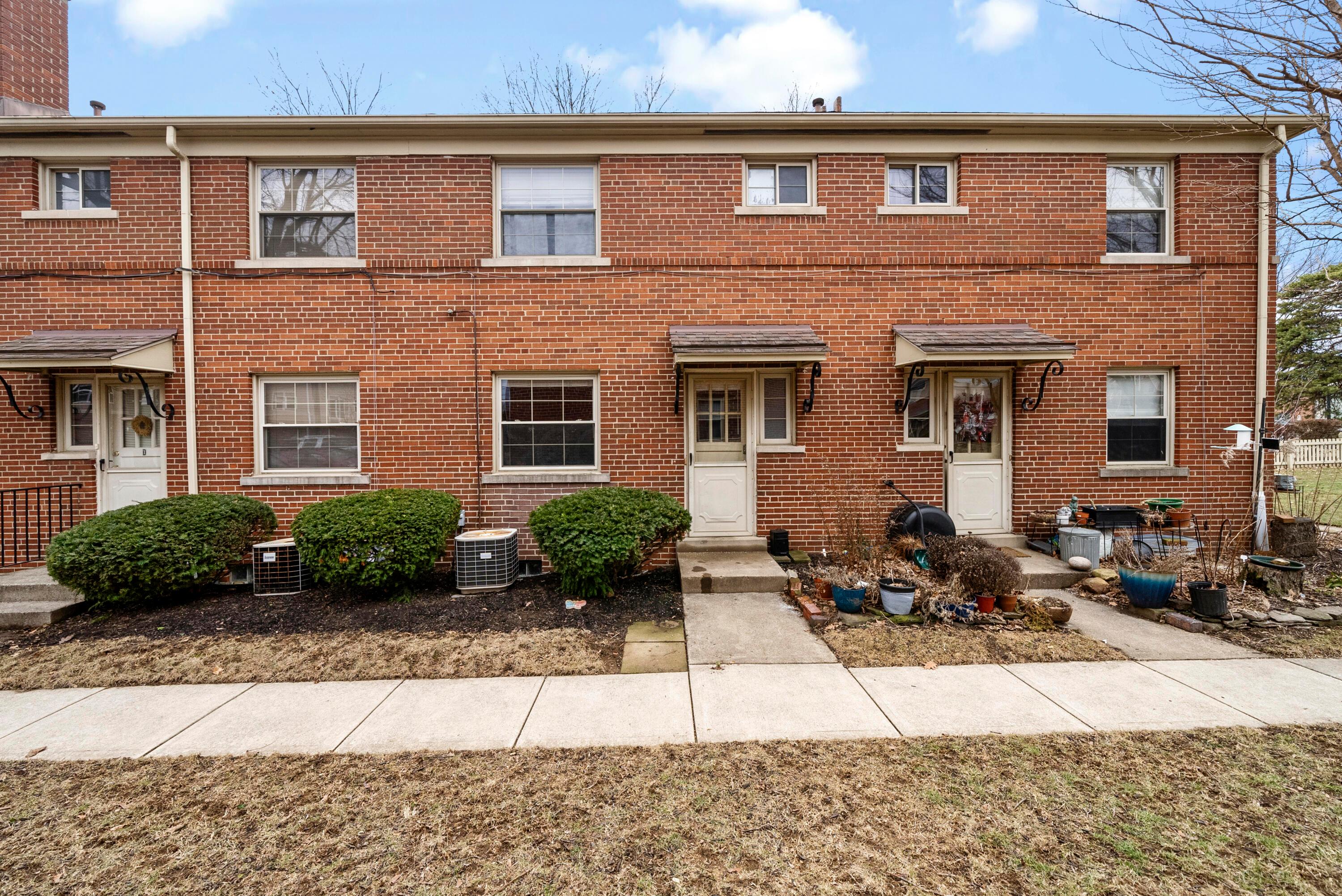 1856 Northwest Boulevard, 29E