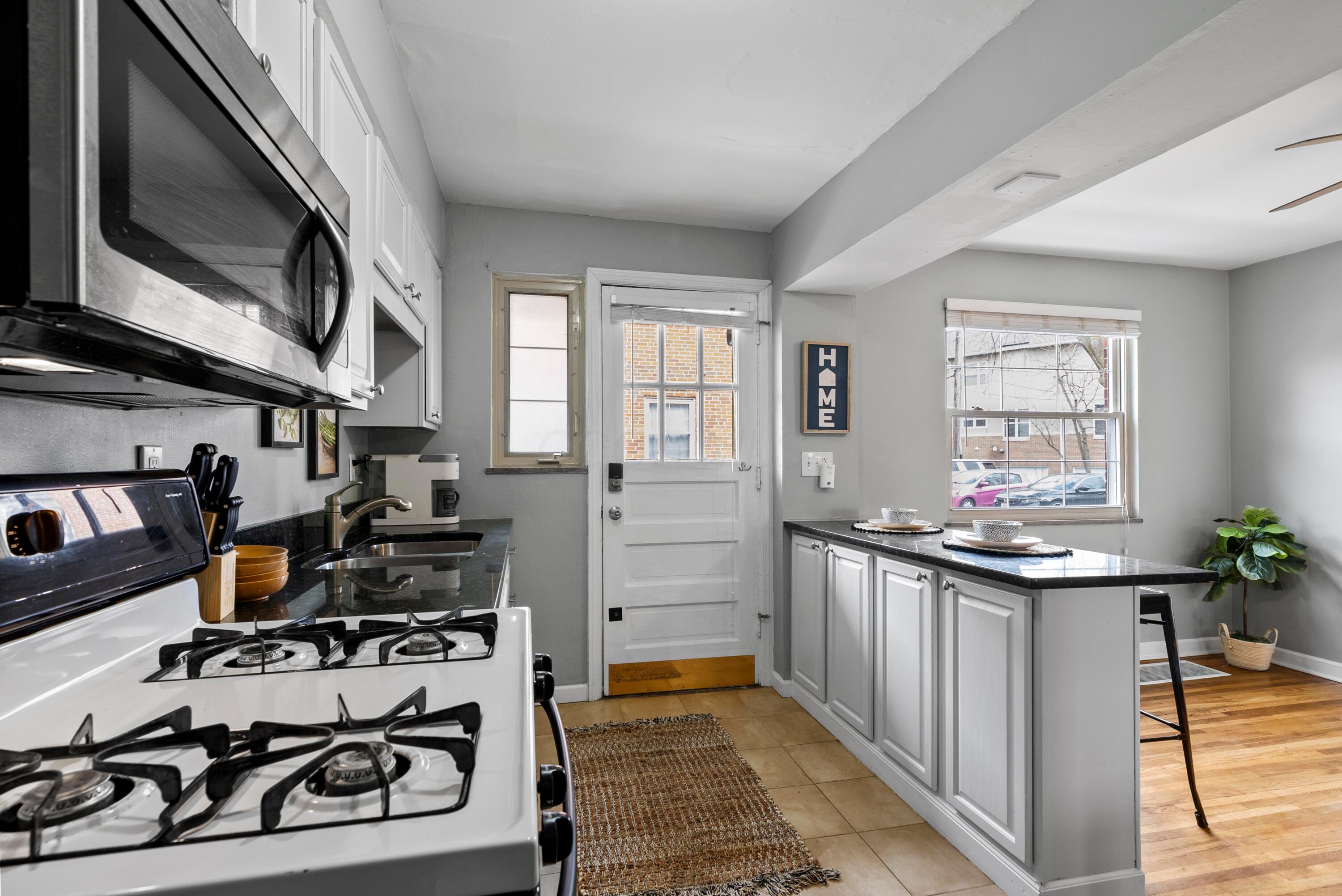 1856 Northwest Boulevard, 29E
