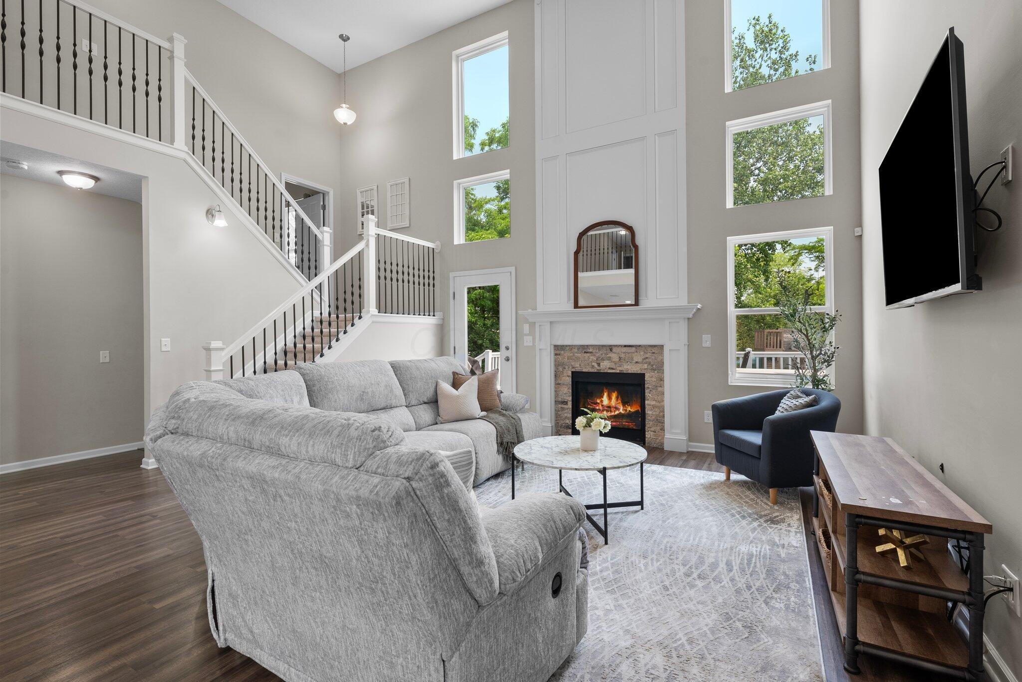 9375 Greystone Court