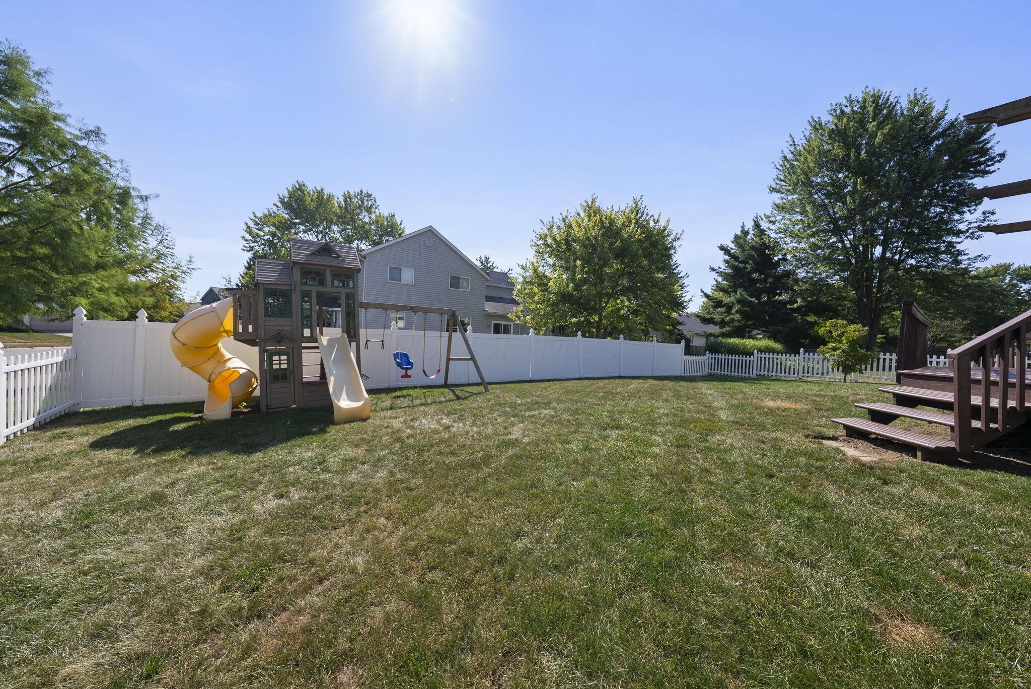 8040 Schoolside Drive