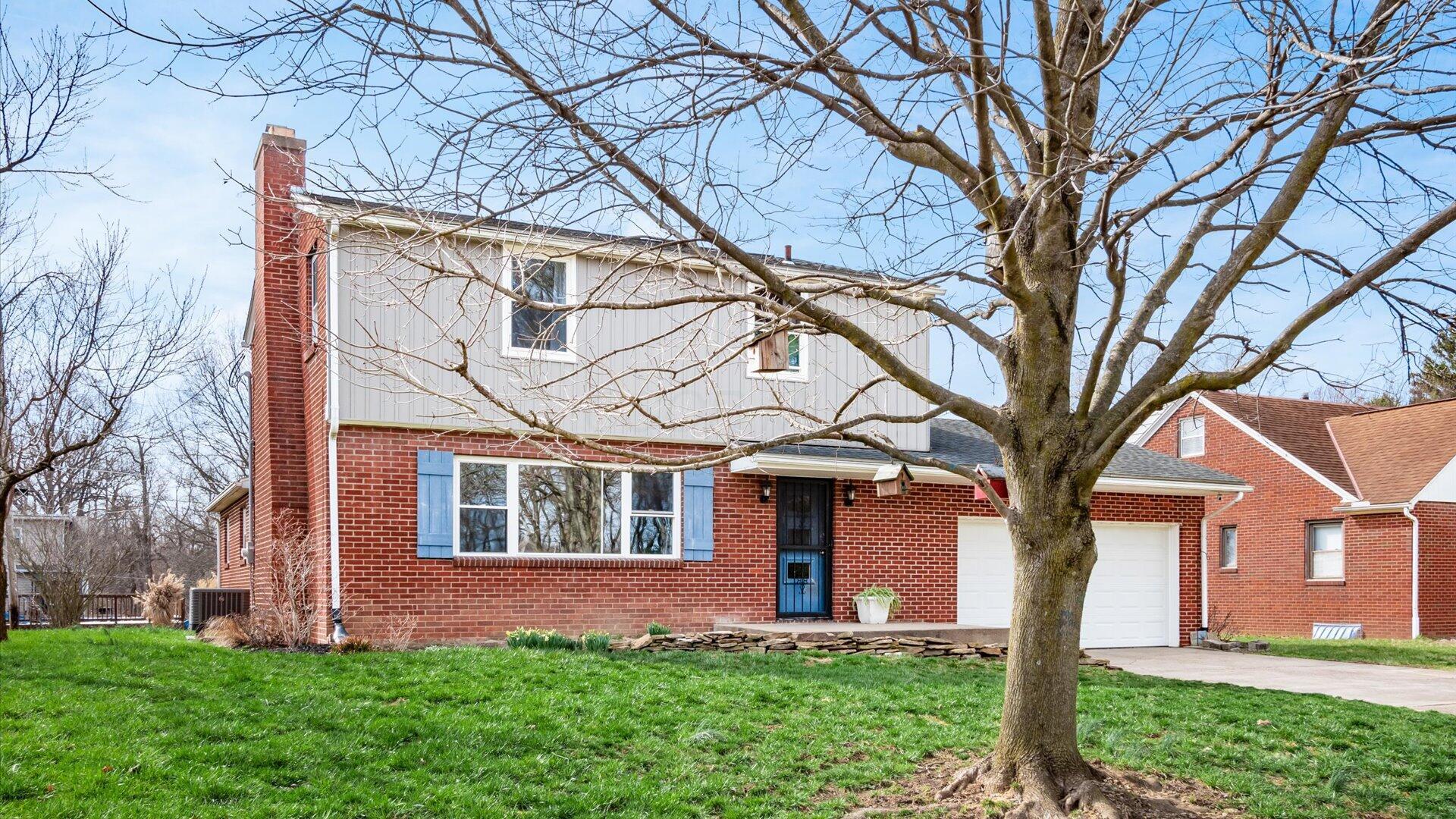 3125 E Highland Drive