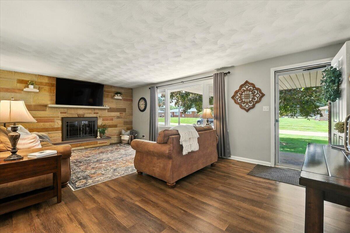 1150 Delwood Drive